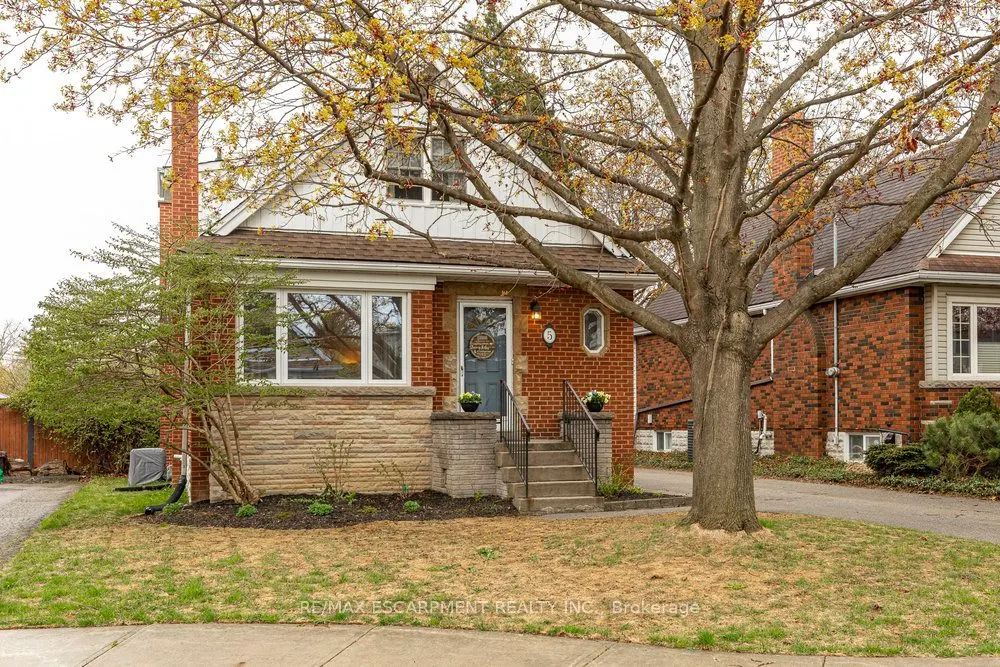 5 Bettina Avenue