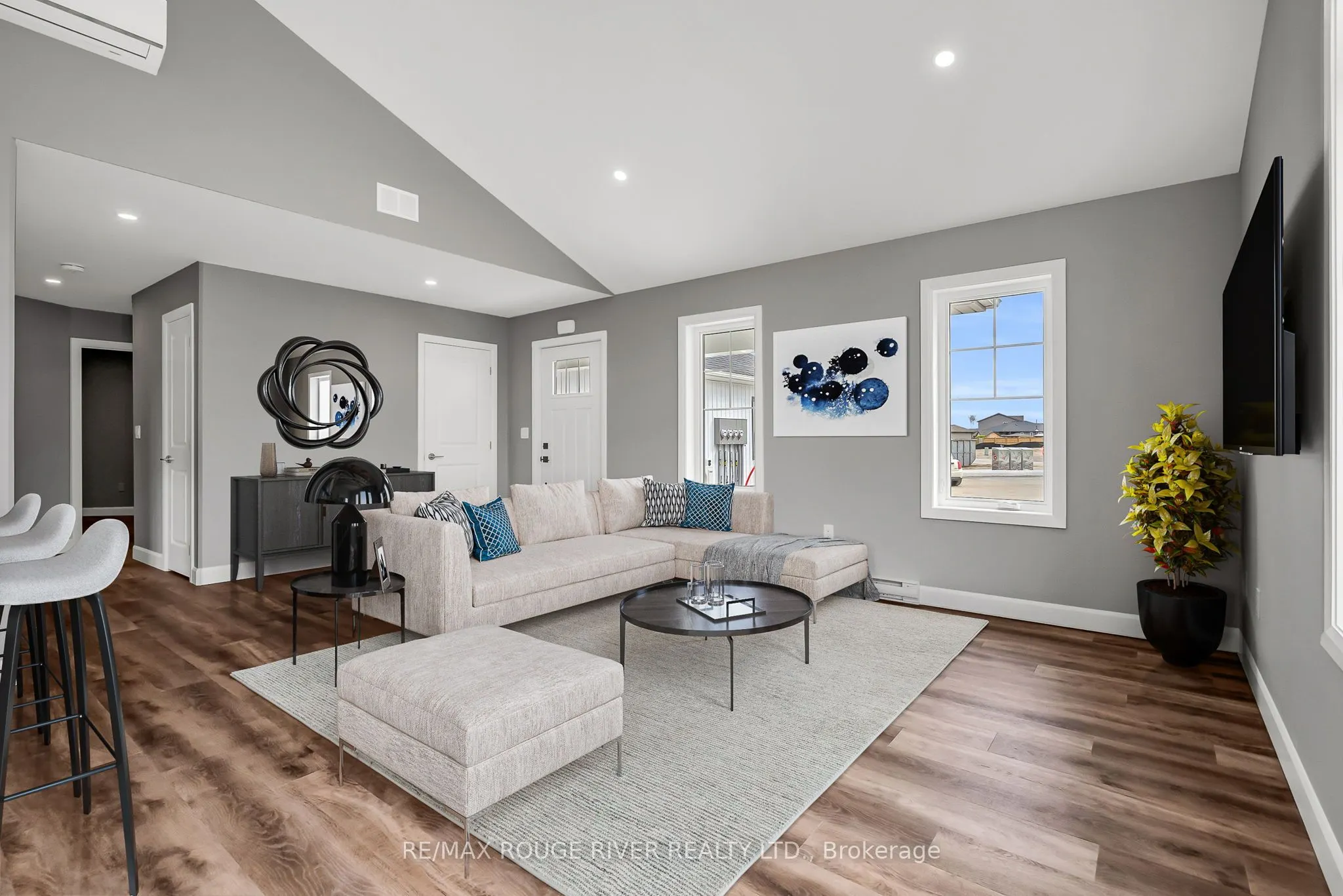 14 MEADOWCREEK Drive, #103