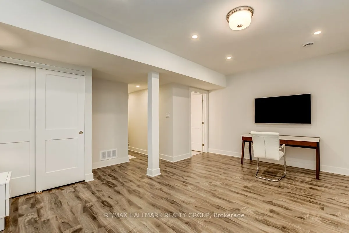 1006 Shefford Road