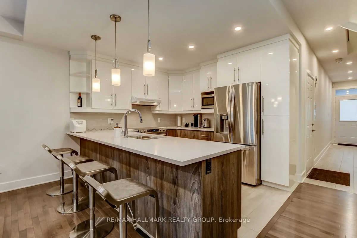 1006 Shefford Road