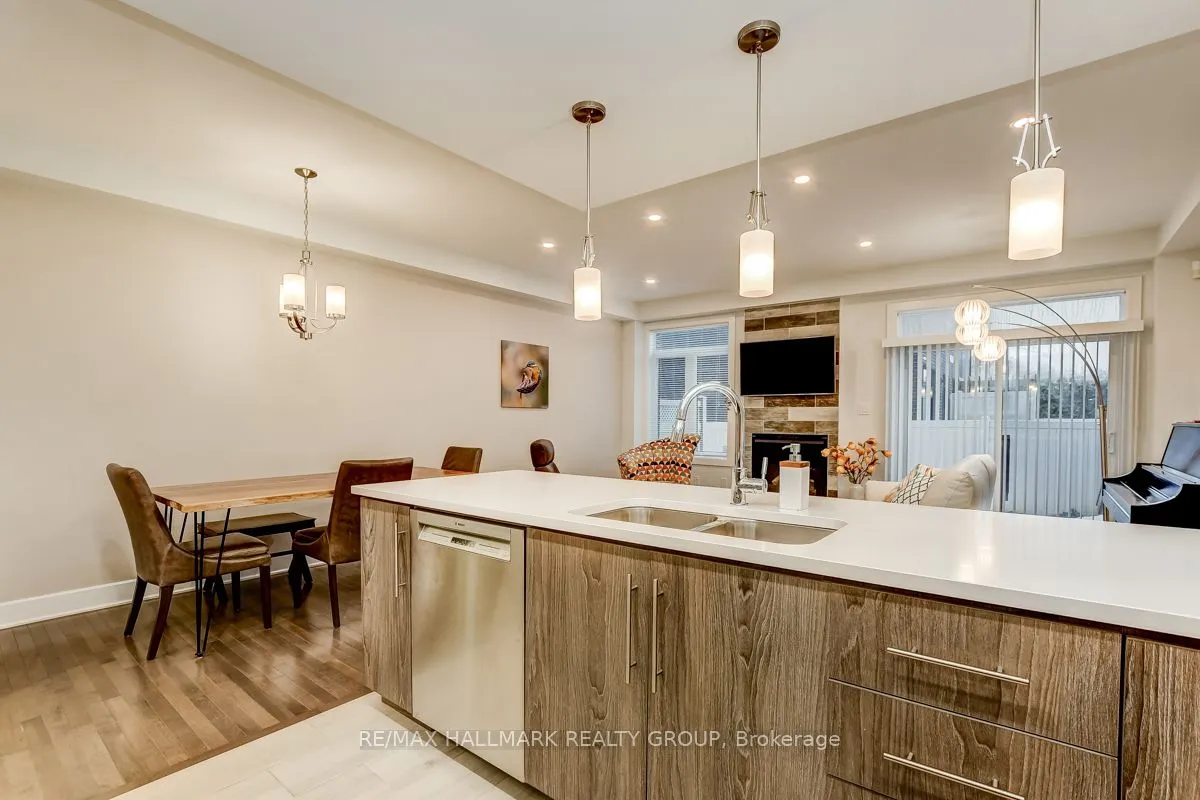 1006 Shefford Road