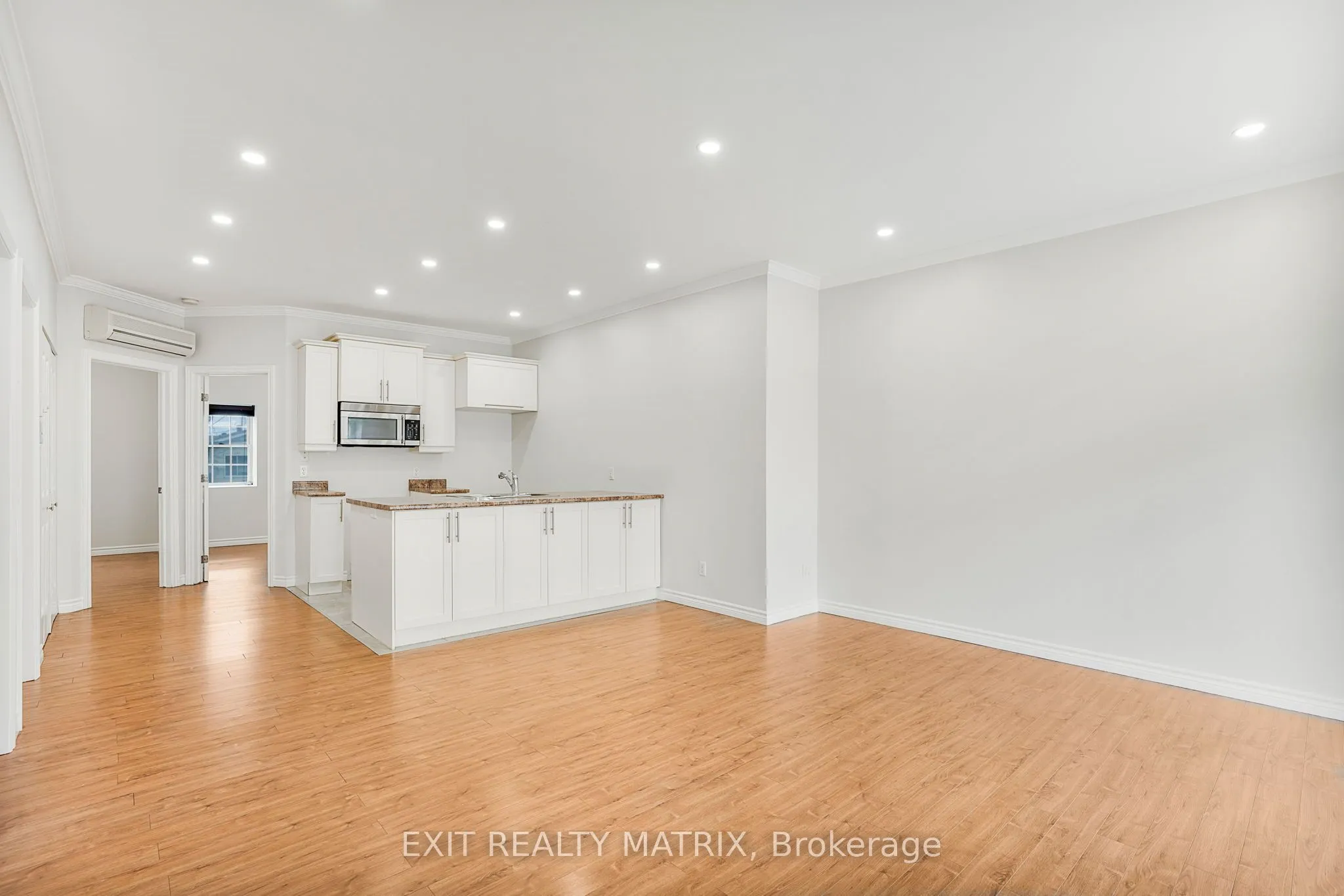 926 Lansdowne Street, #8