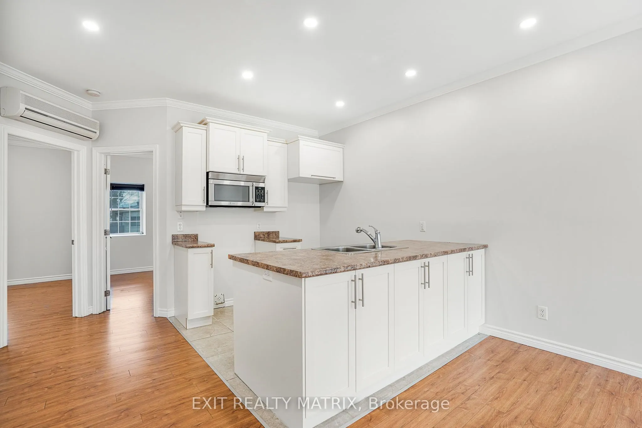 926 Lansdowne Street, #8