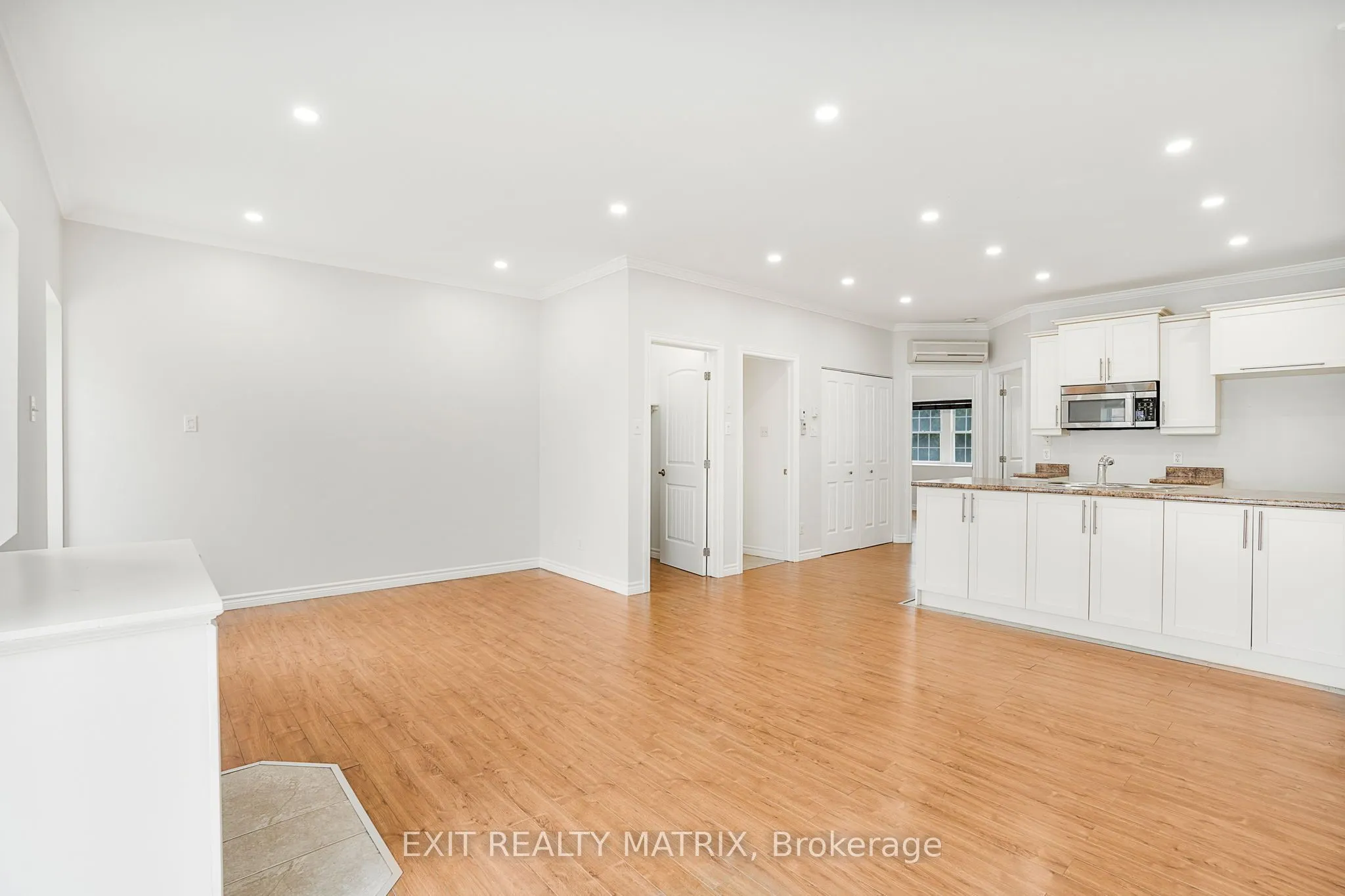 926 Lansdowne Street, #8