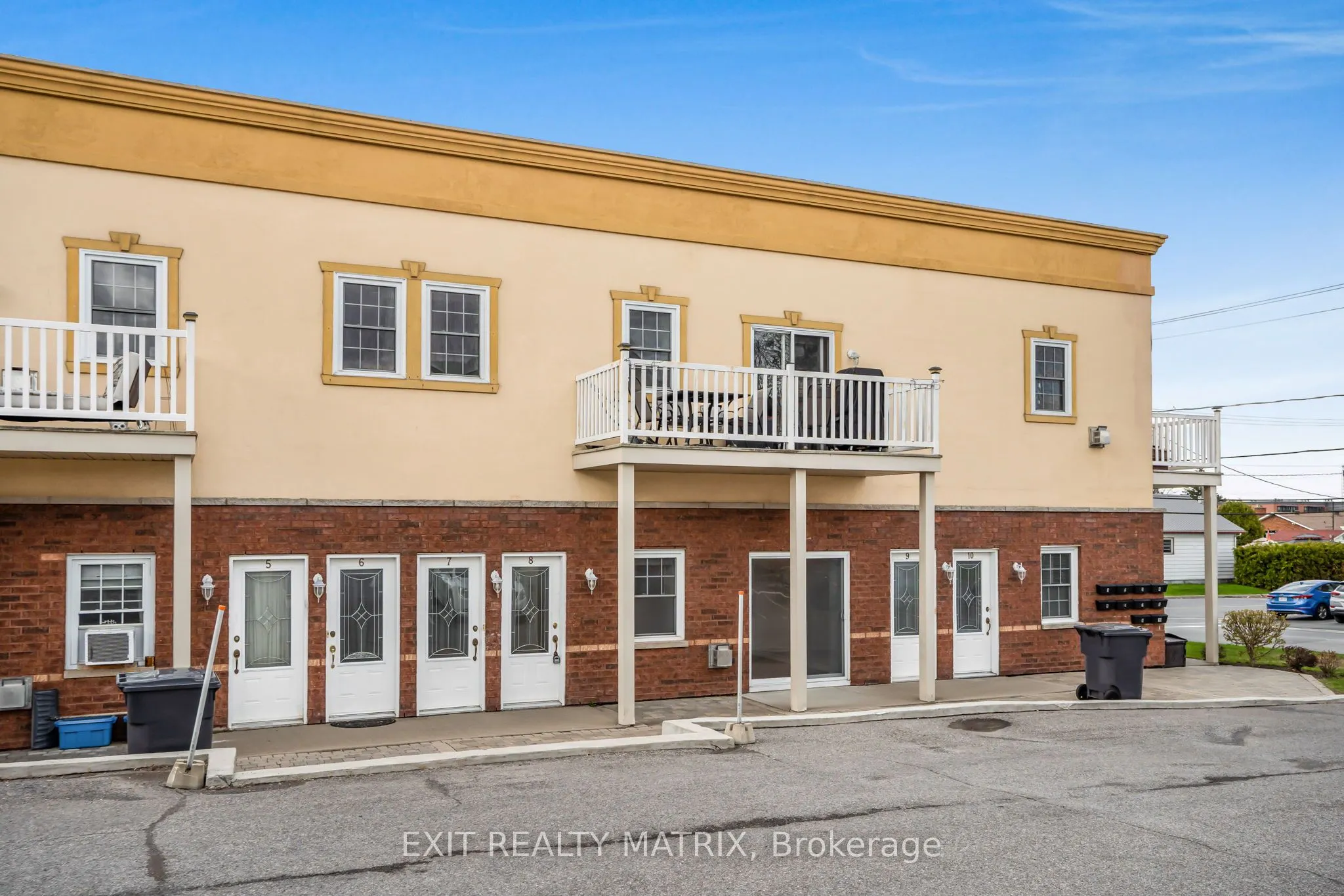 926 Lansdowne Street, #8