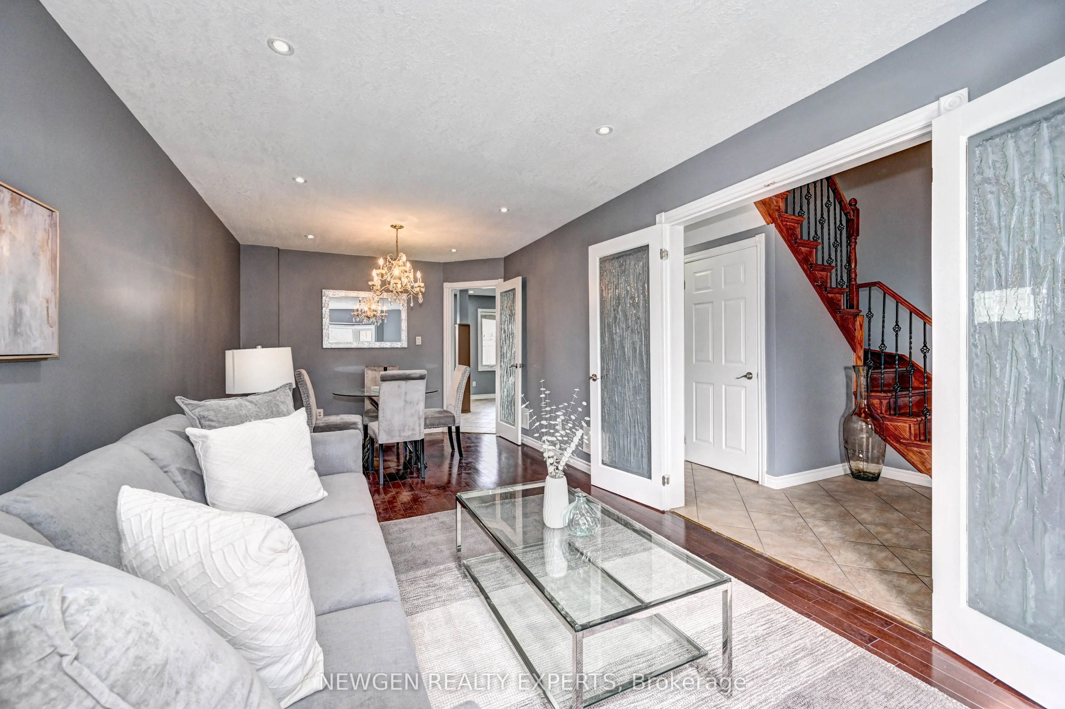 573 Burnett Avenue