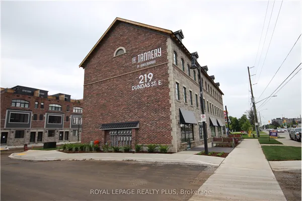 219 Dundas Street