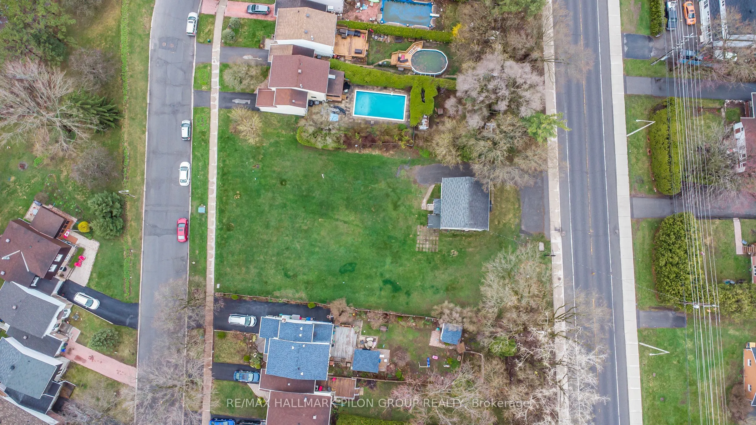 2446 INNES Road