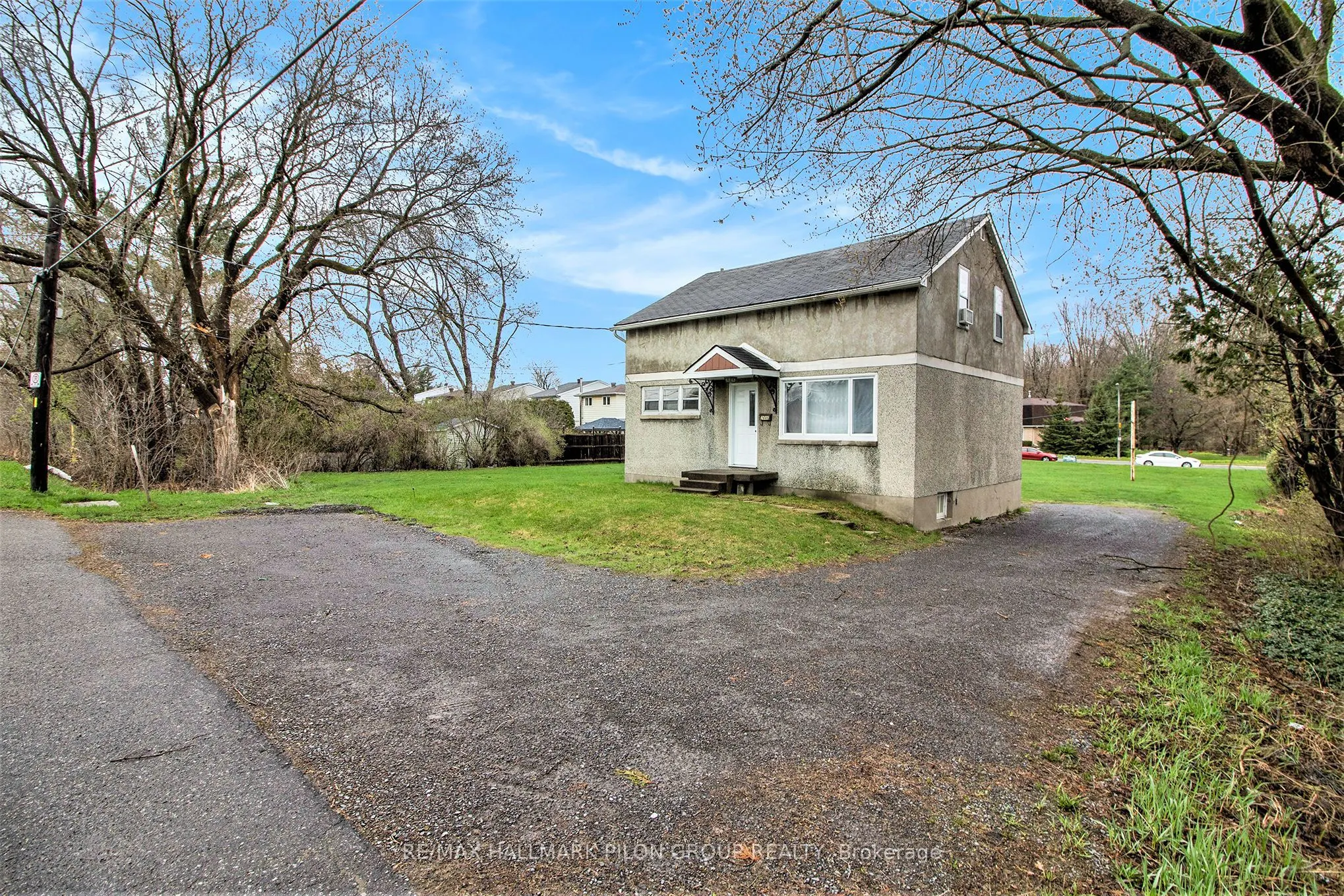 2446 INNES Road