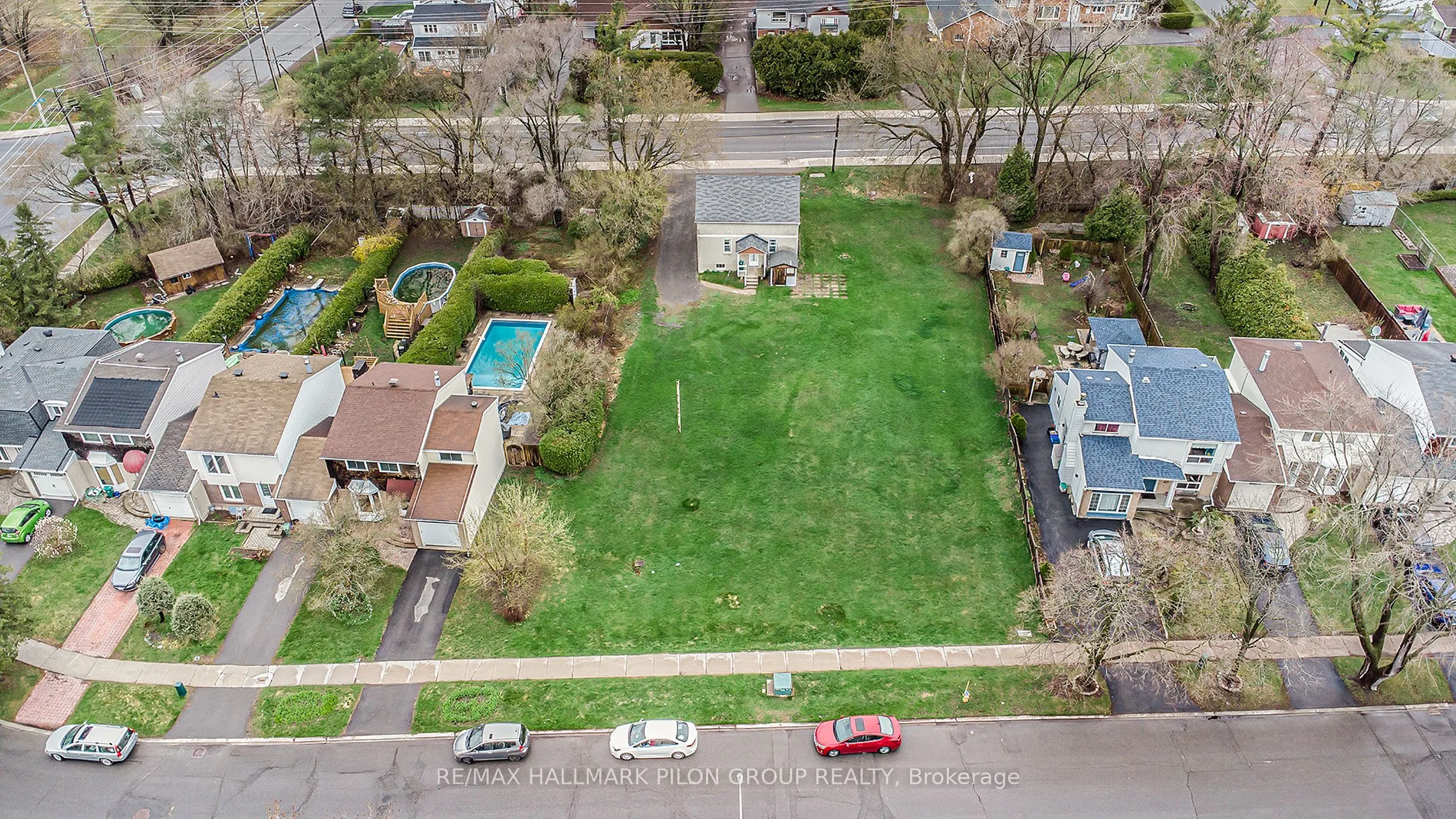 2446 INNES Road
