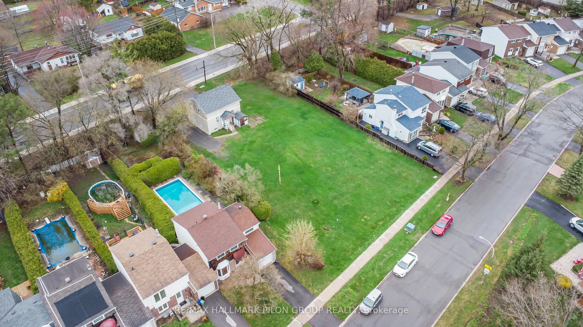 2446 INNES Road