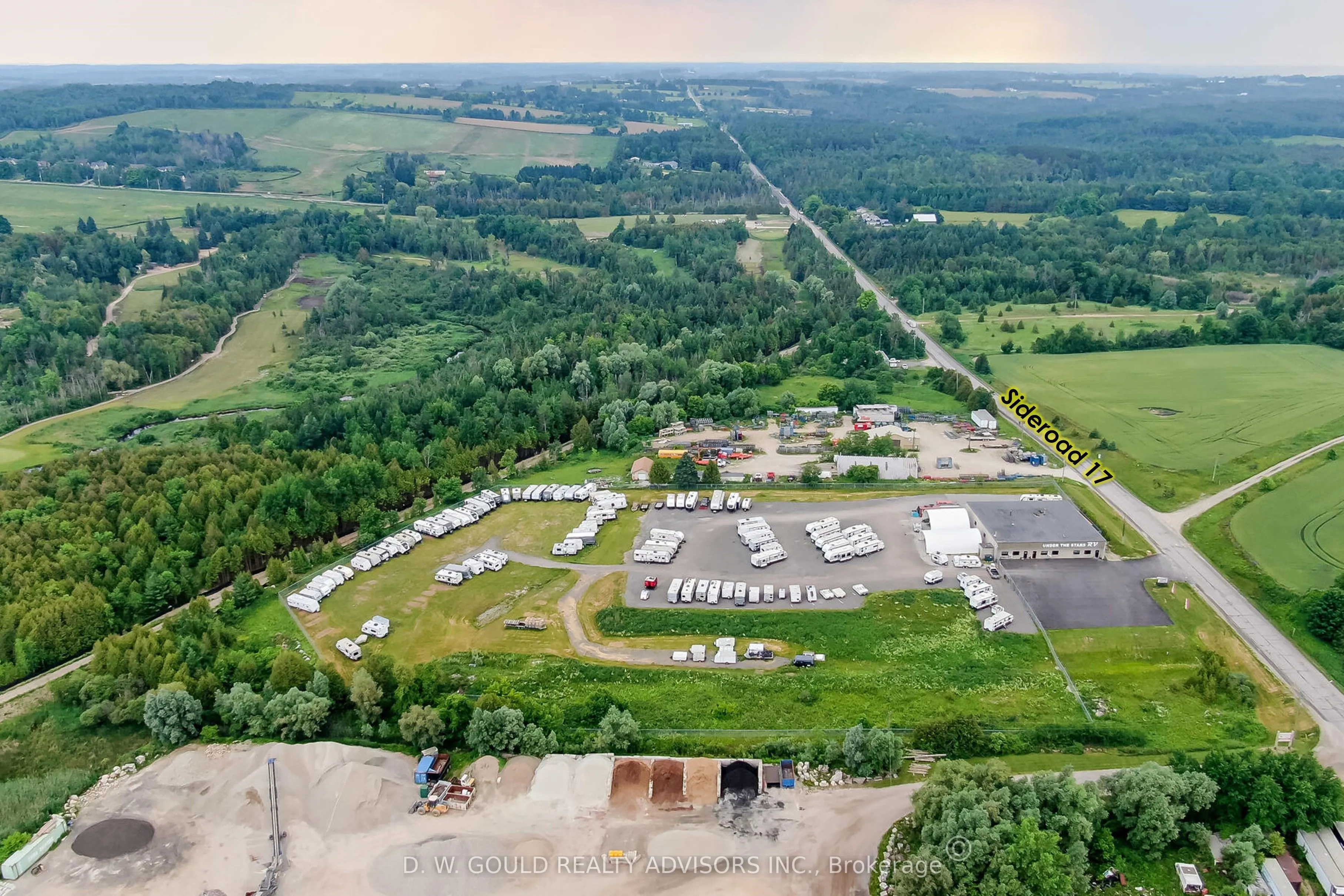 9577 Sideroad 17