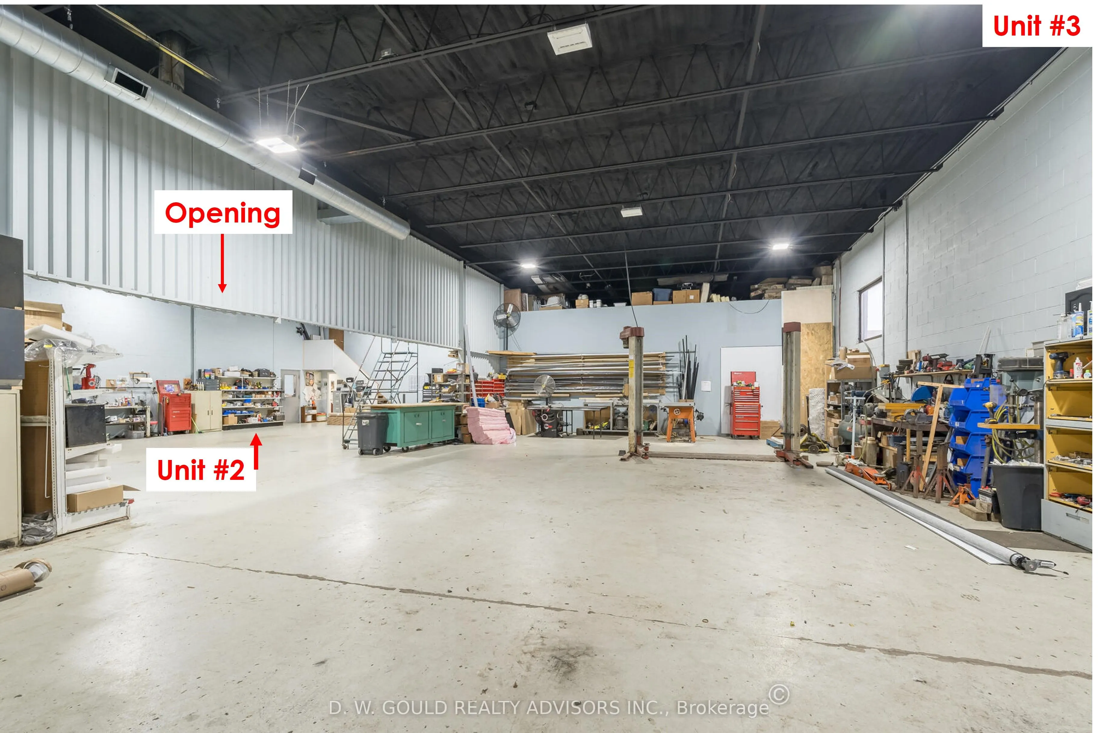 9577 Sideroad 17