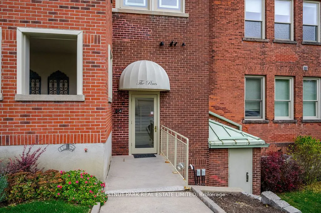 72 Pine Street N, #403