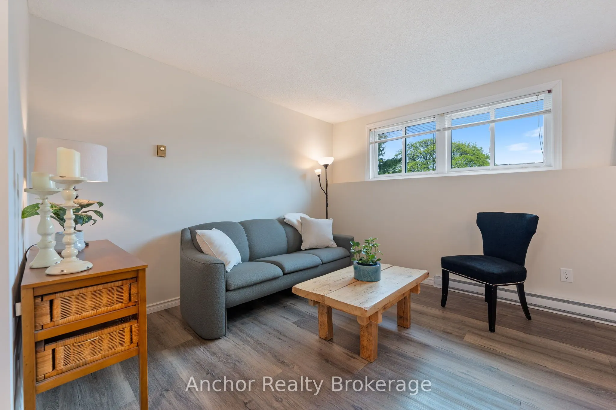 60 Donly Drive S, #101