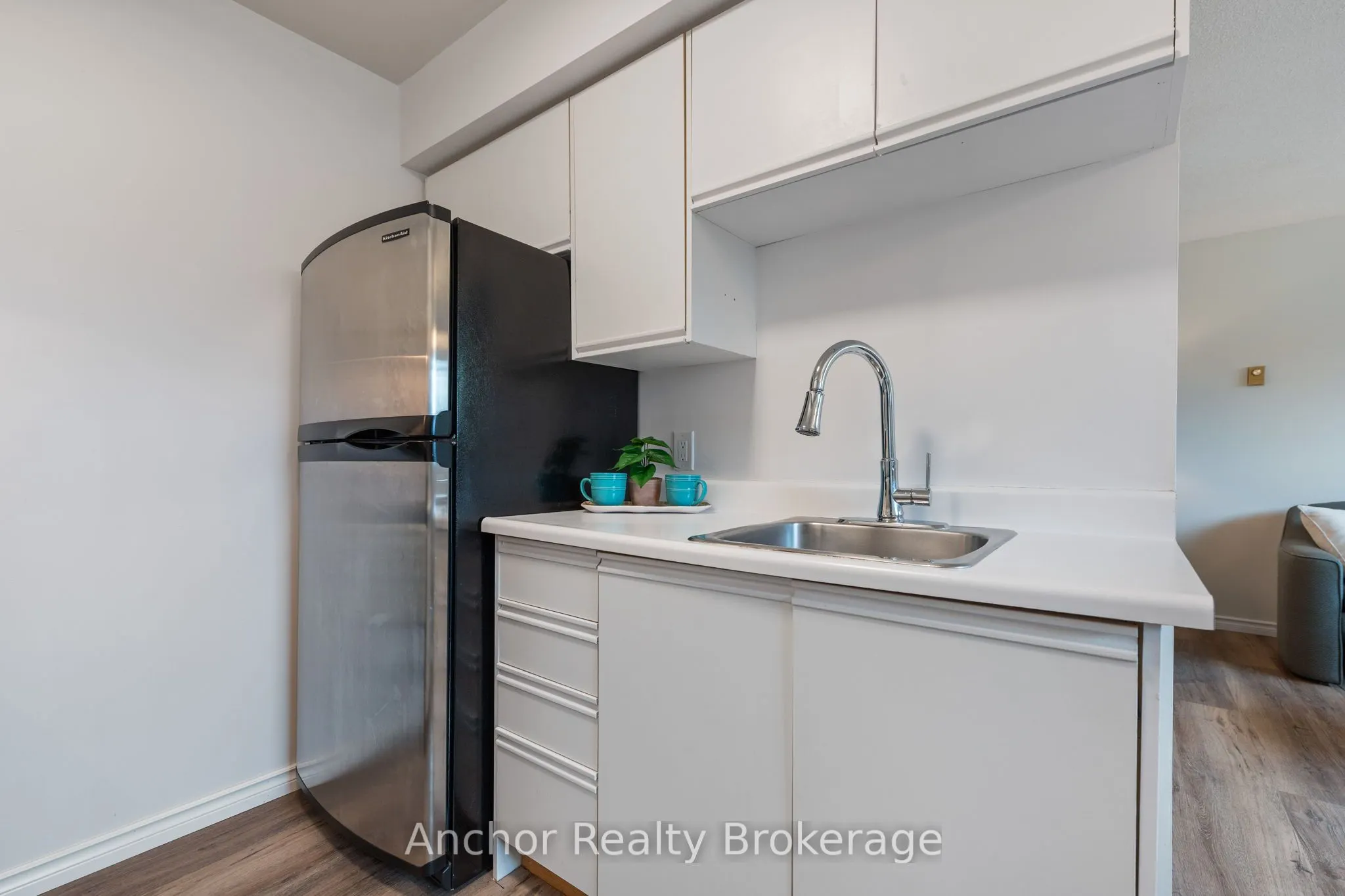 60 Donly Drive S, #101