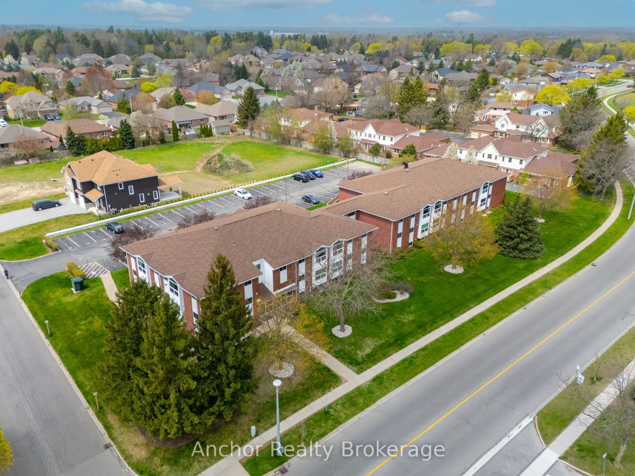 60 Donly Drive S, #101