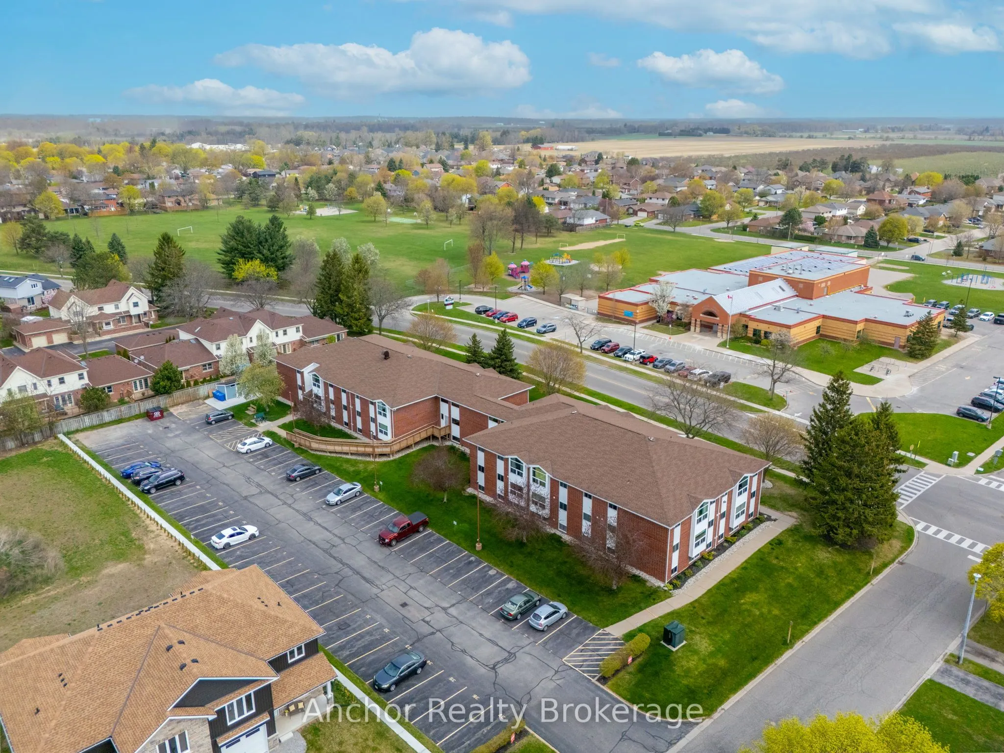 60 Donly Drive S, #101
