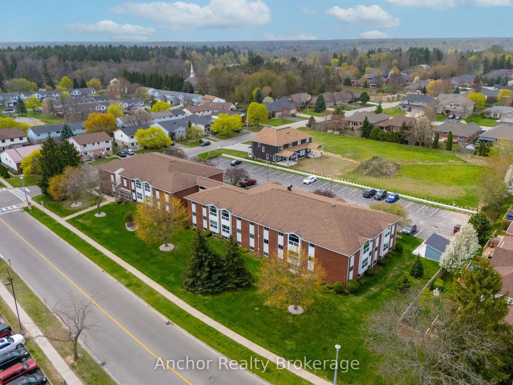 60 Donly Drive S, #101