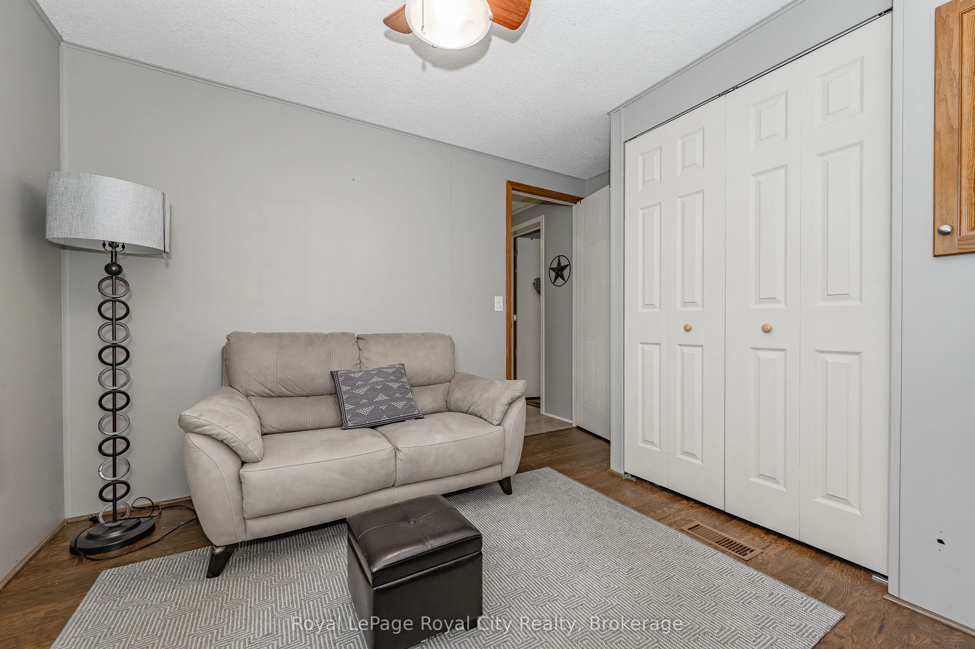 40 BULLFROG Drive