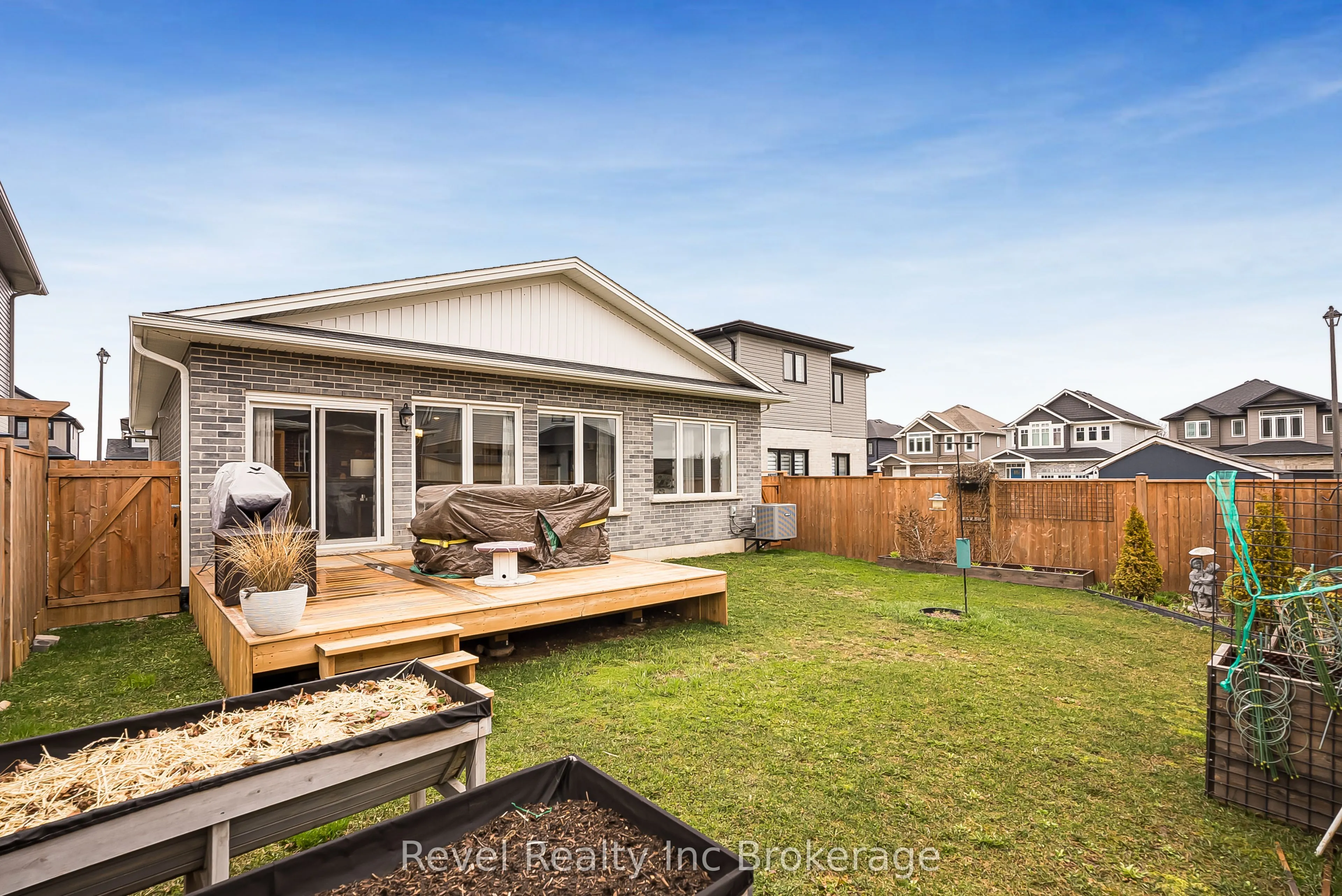 19 Sutherland Crescent