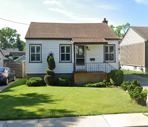 15 Donald Avenue