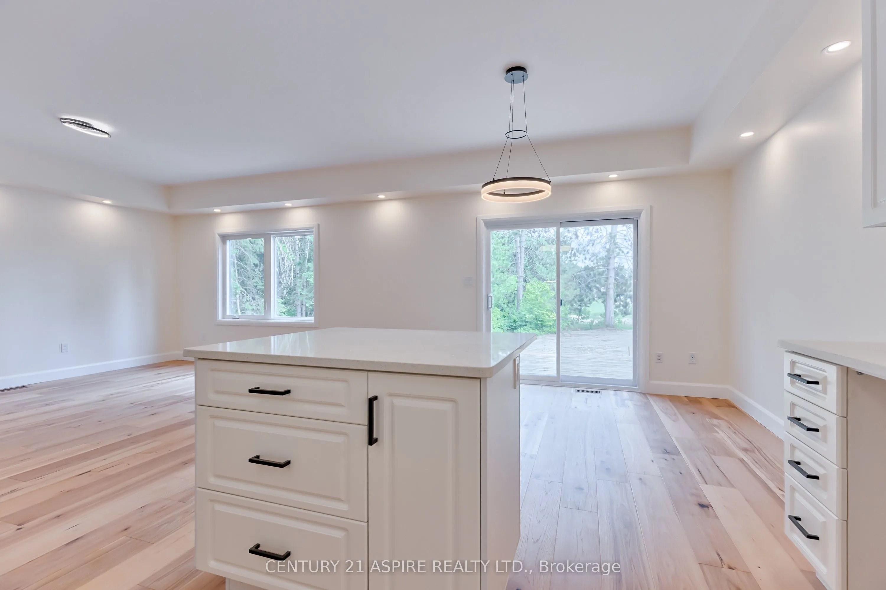 94C Frontenac Crescent