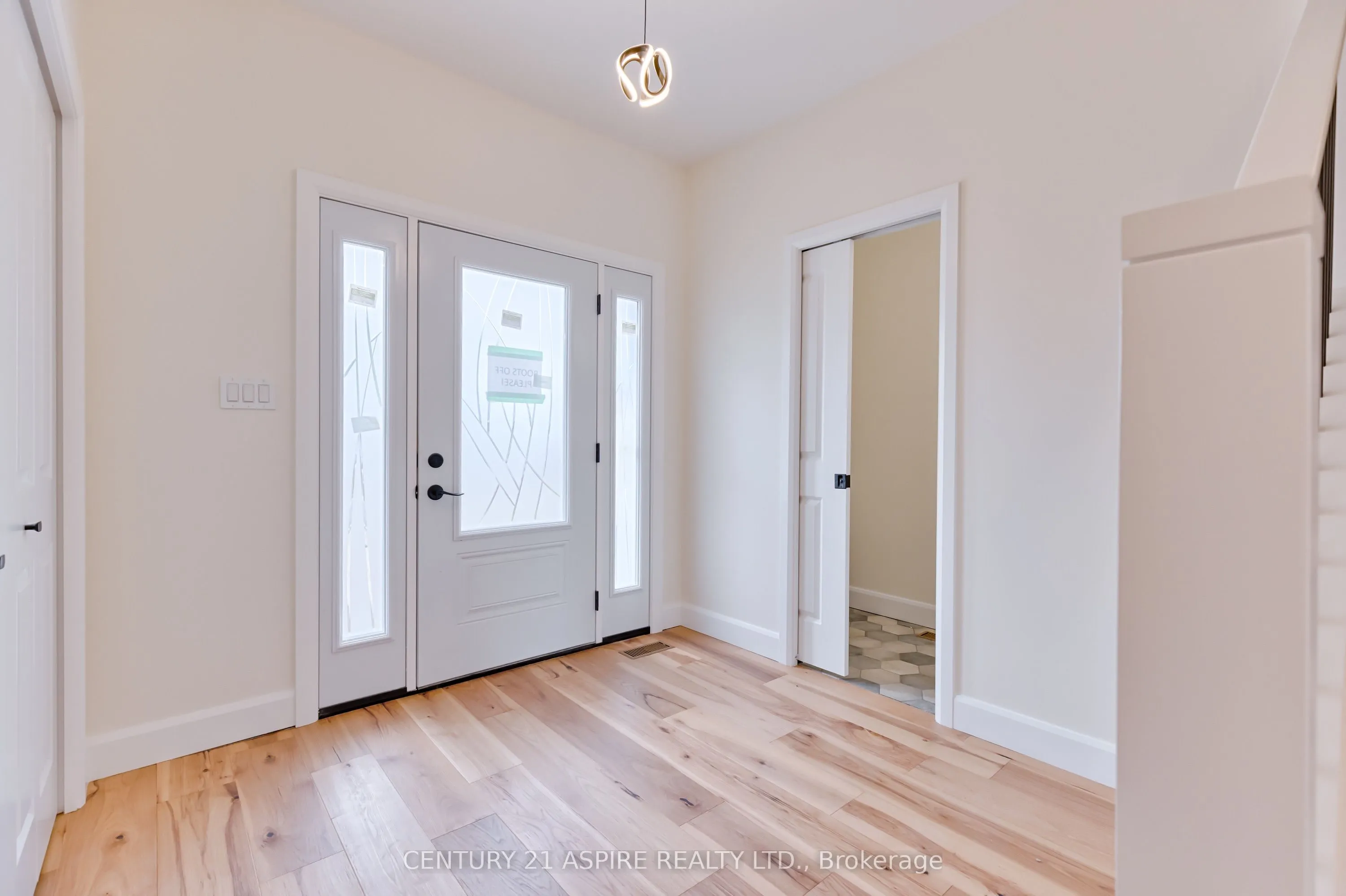 94C Frontenac Crescent