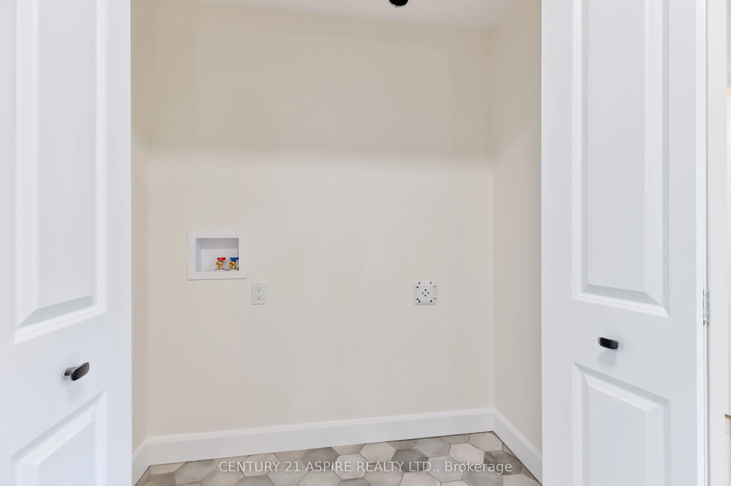 94C Frontenac Crescent