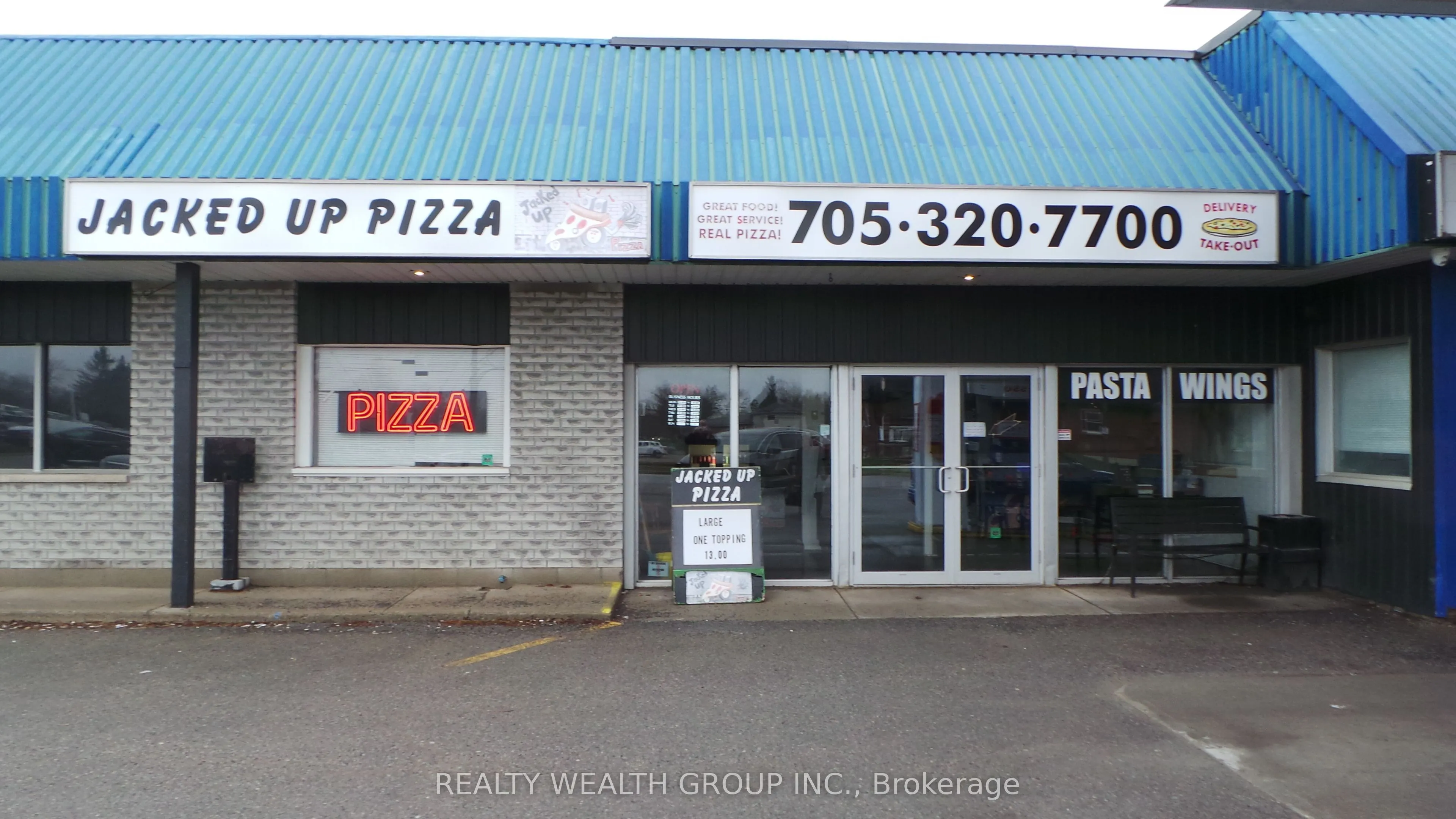 153 Angeline Street N, #3