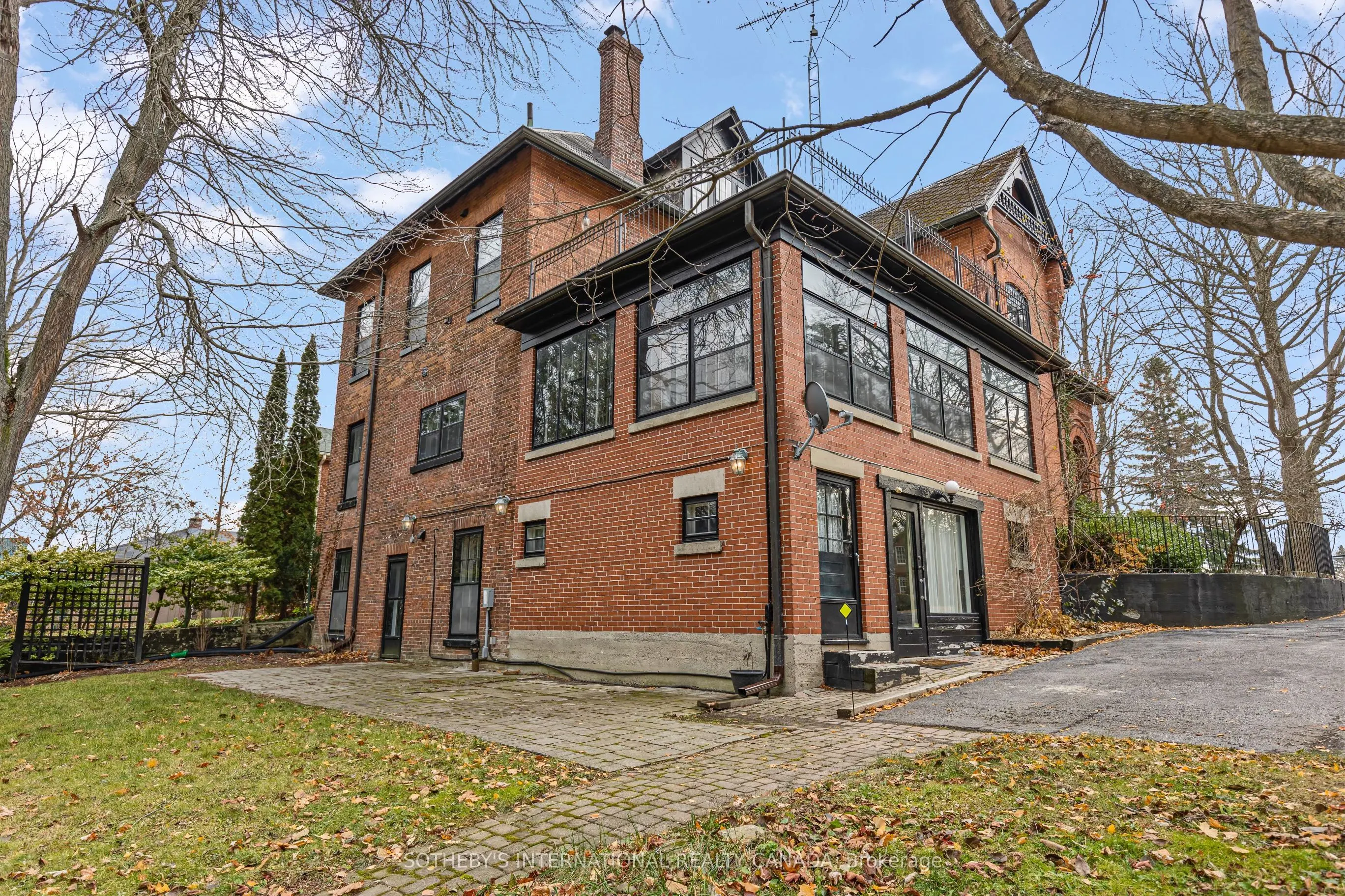 28 Bedford Street