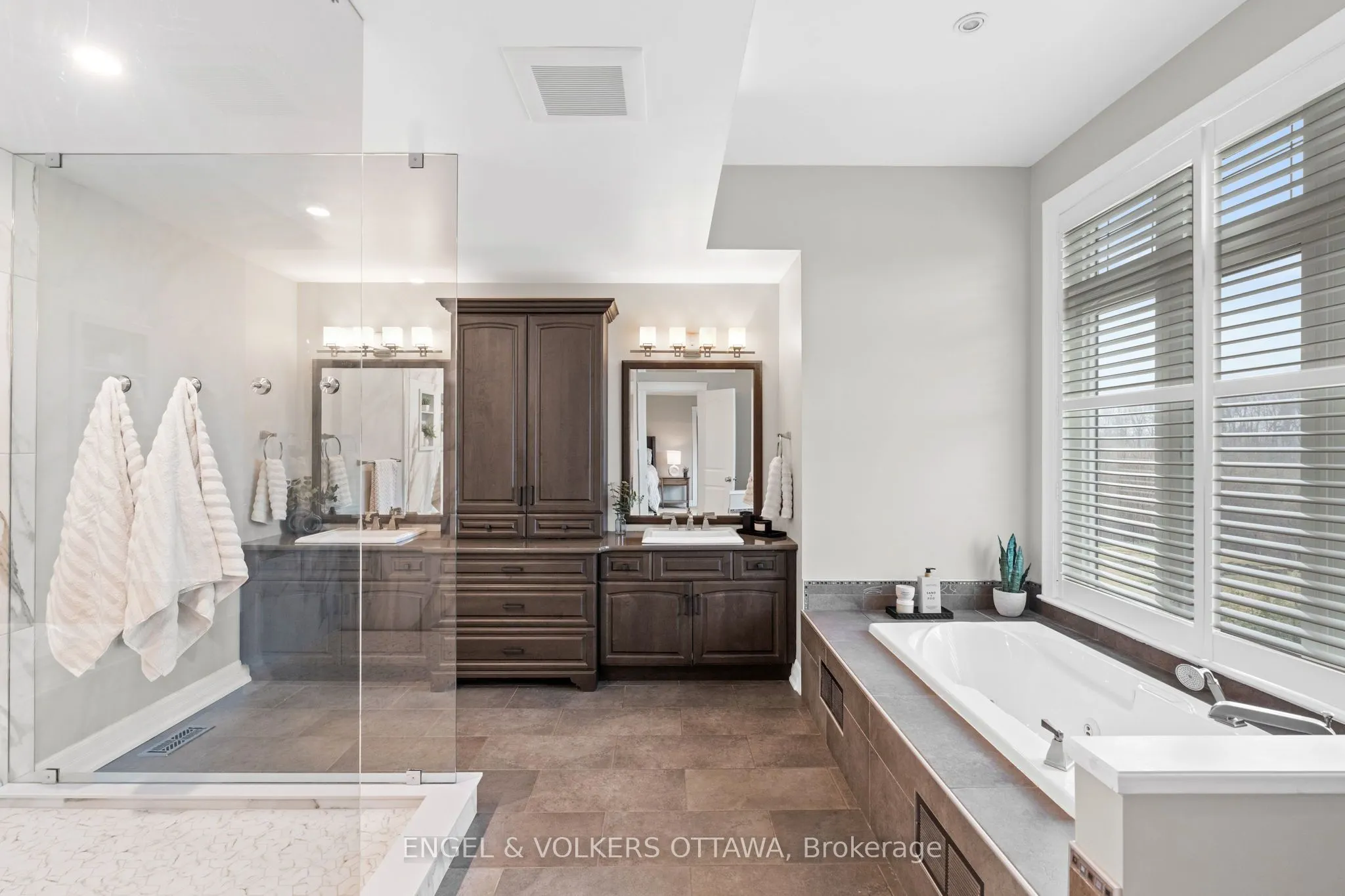 450 LOCKMASTER Crescent