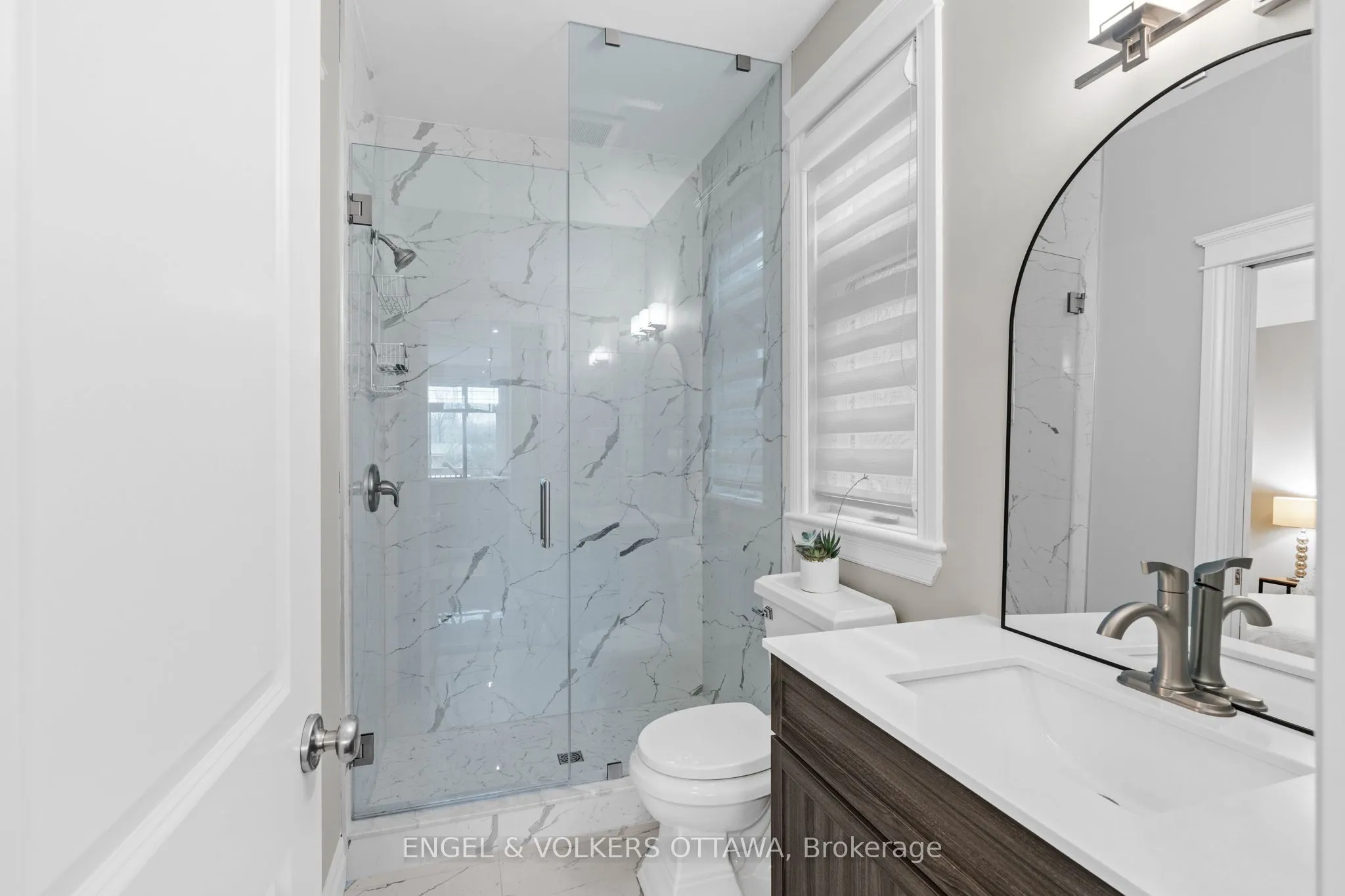 450 LOCKMASTER Crescent