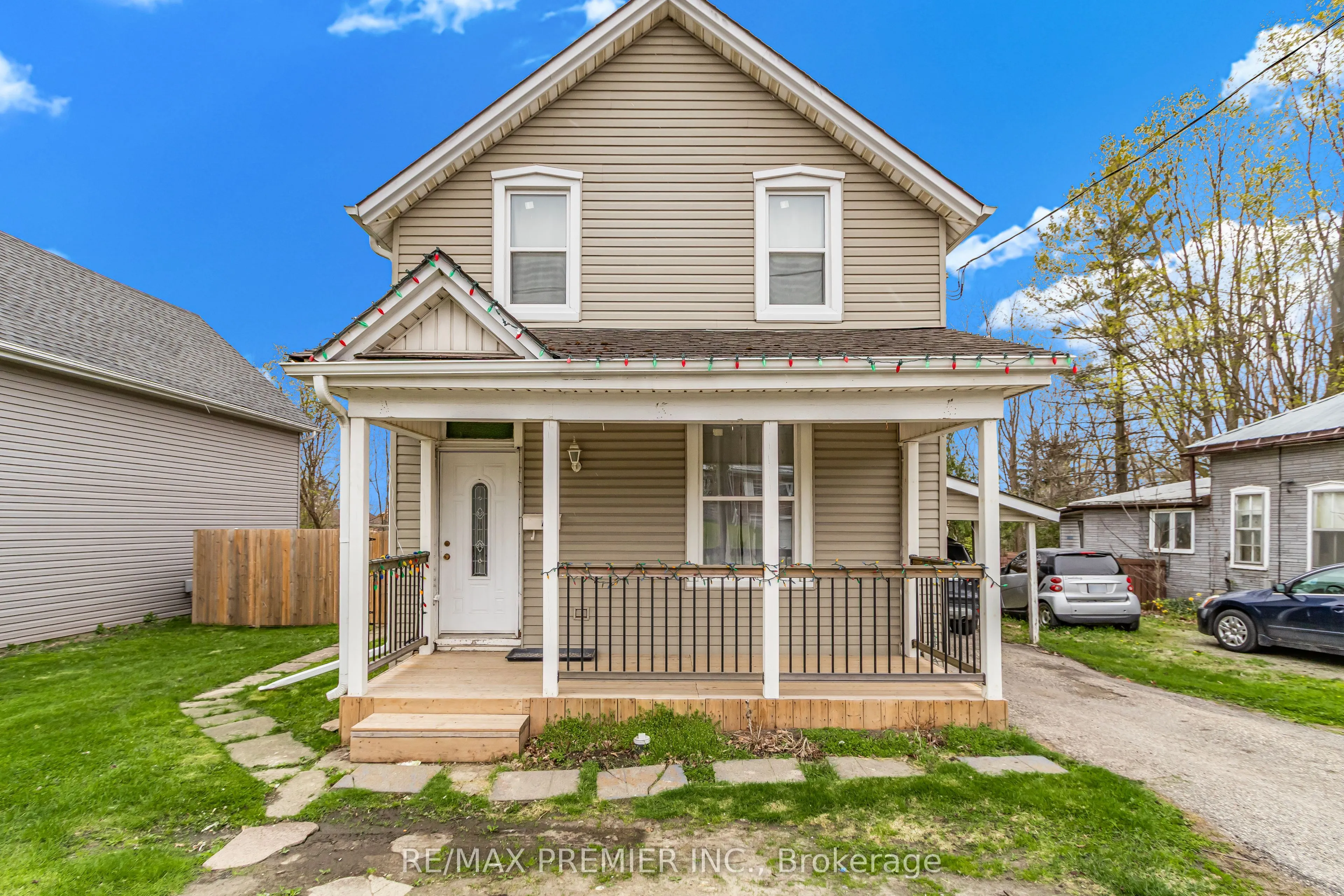 492 Main Street