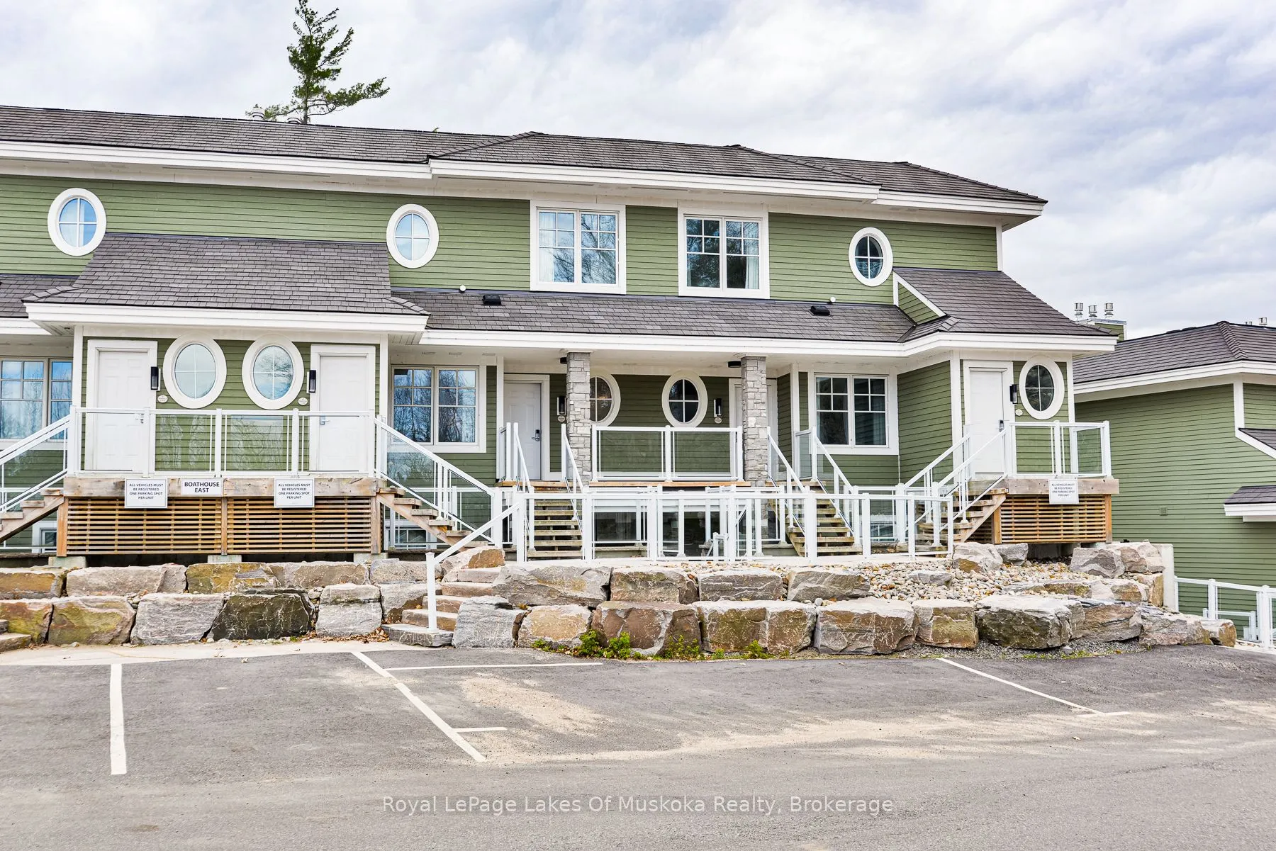 1869 Muskoka Rd 118 Road W, #6