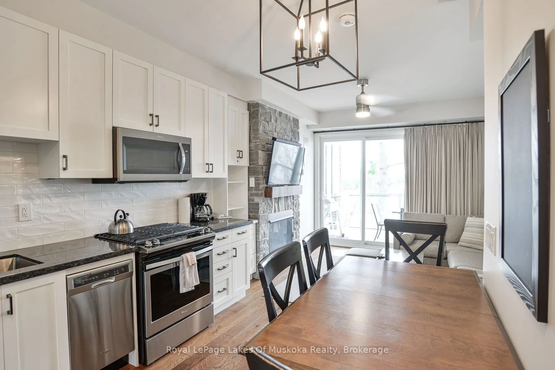 1869 Muskoka Rd 118 Road W, #6