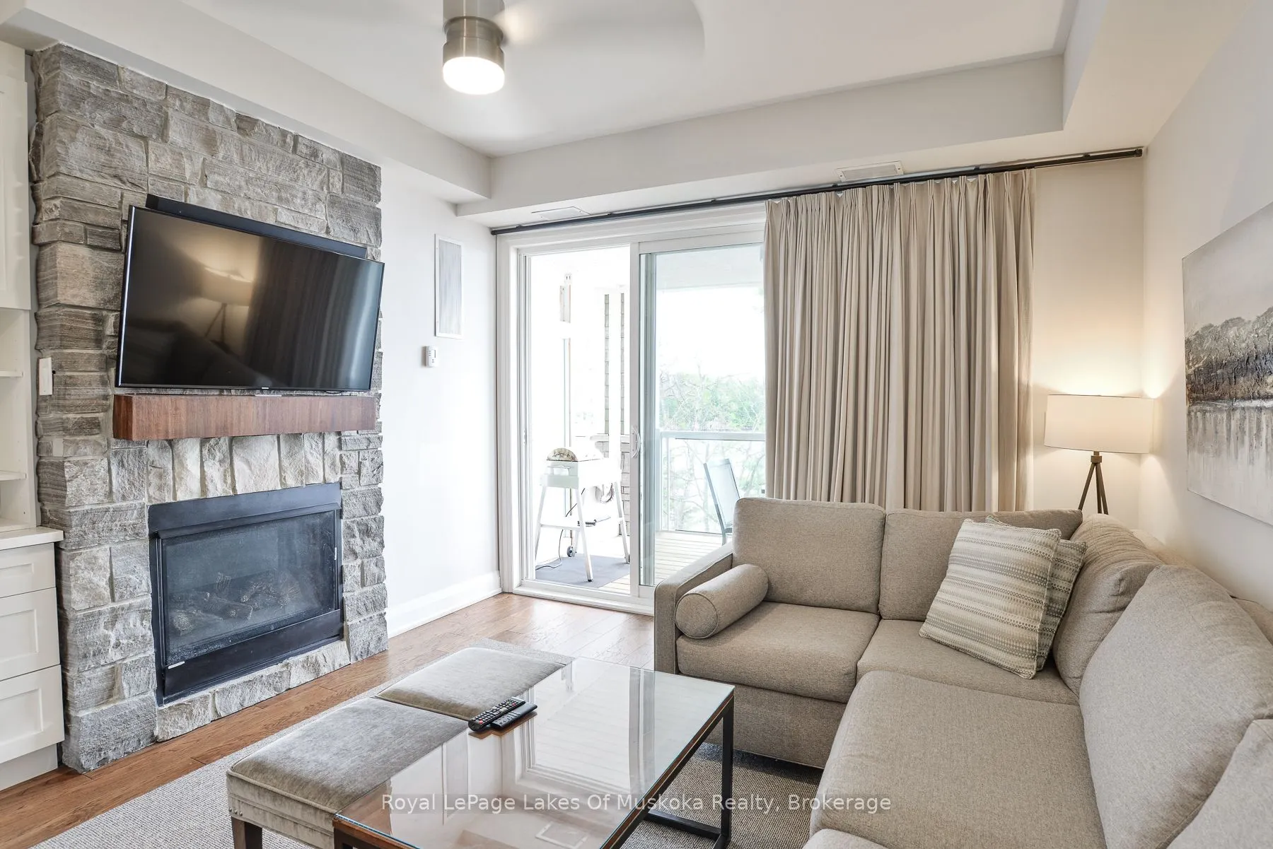 1869 Muskoka Rd 118 Road W, #6