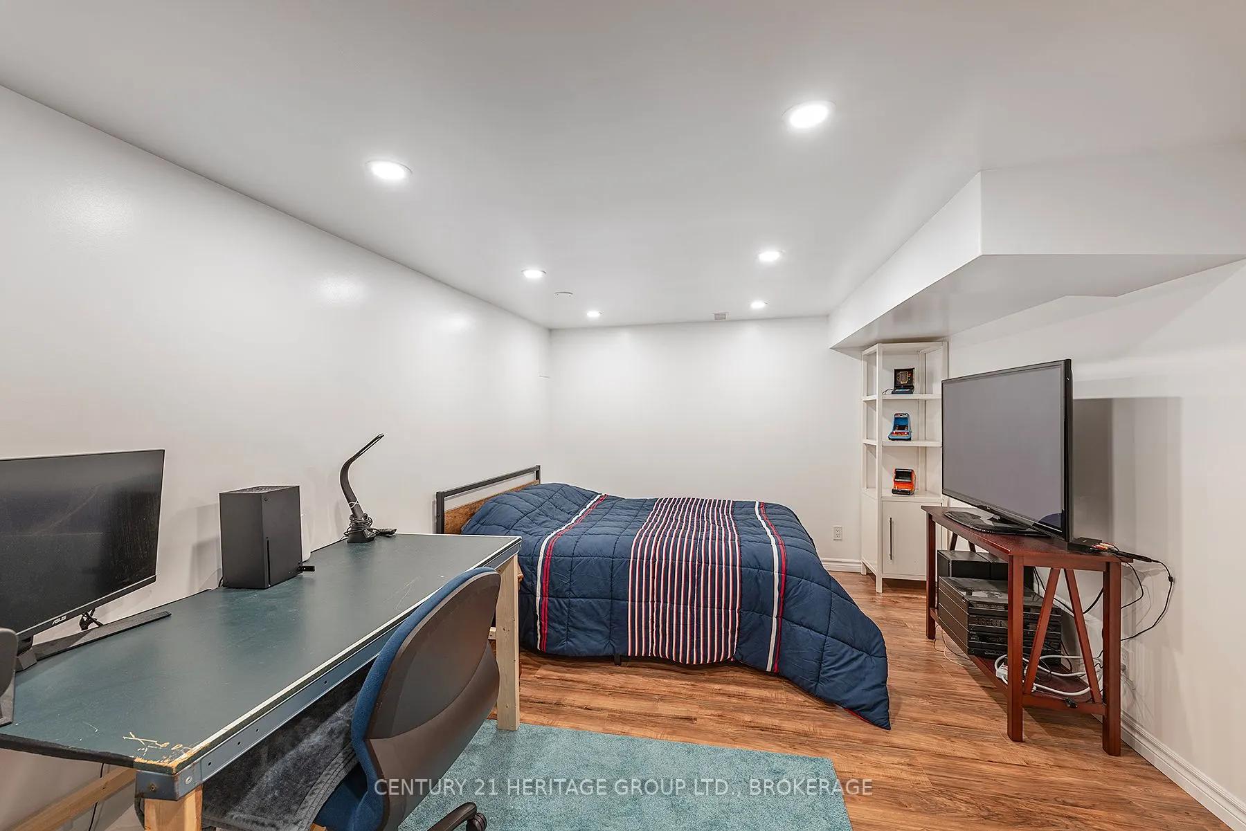 66 Angus Drive