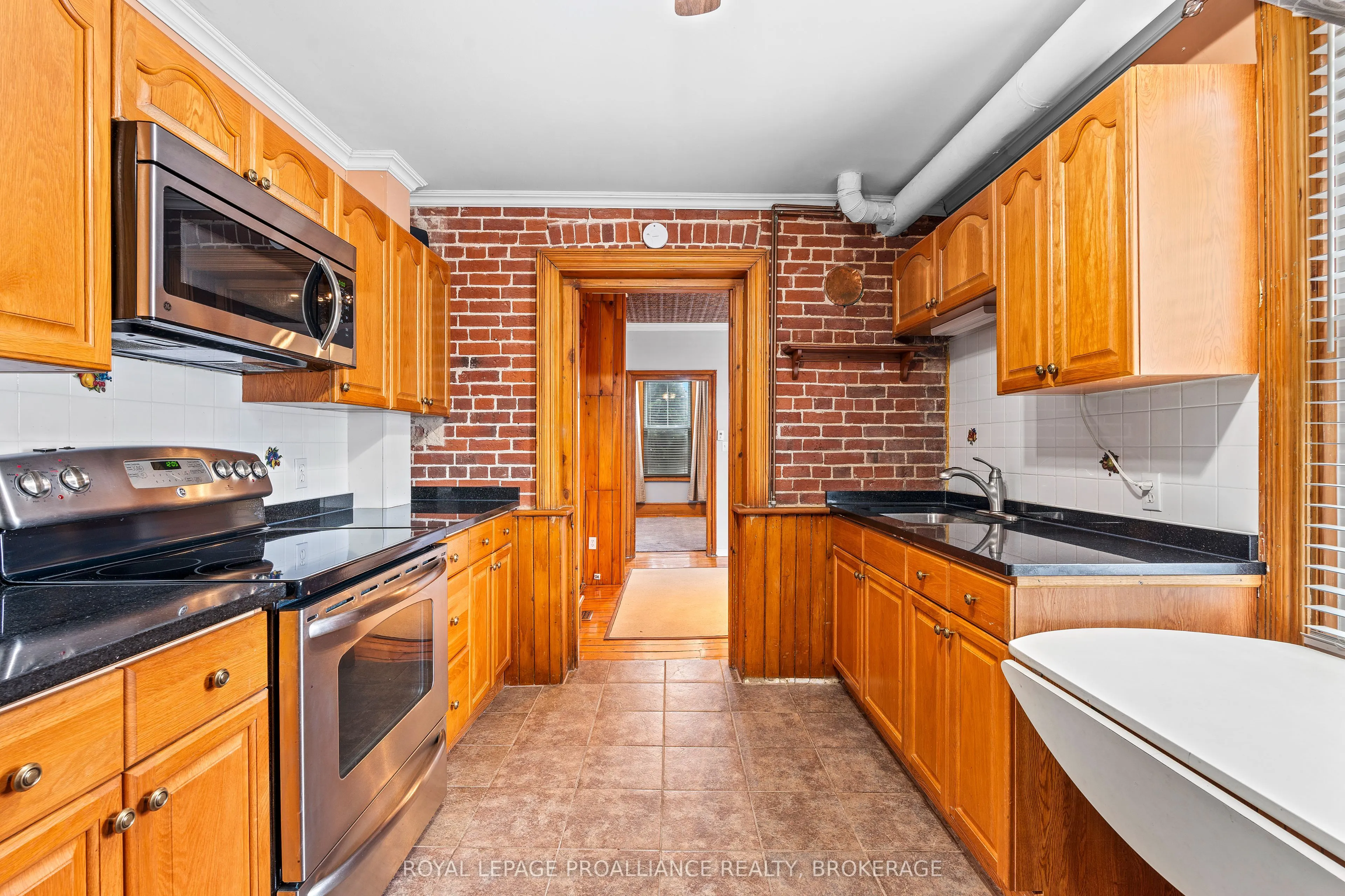 270 Wellington Street
