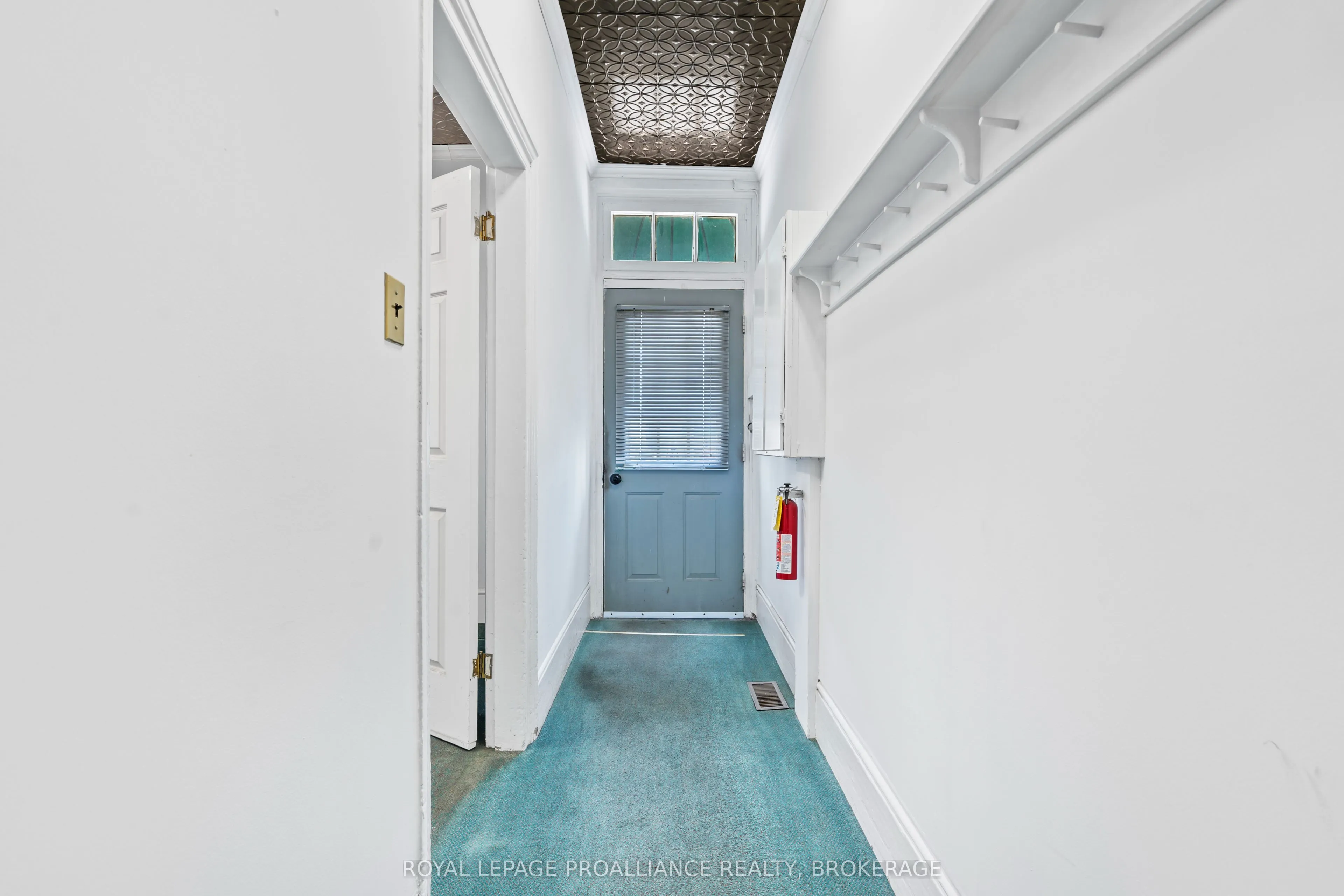 272 Wellington Street