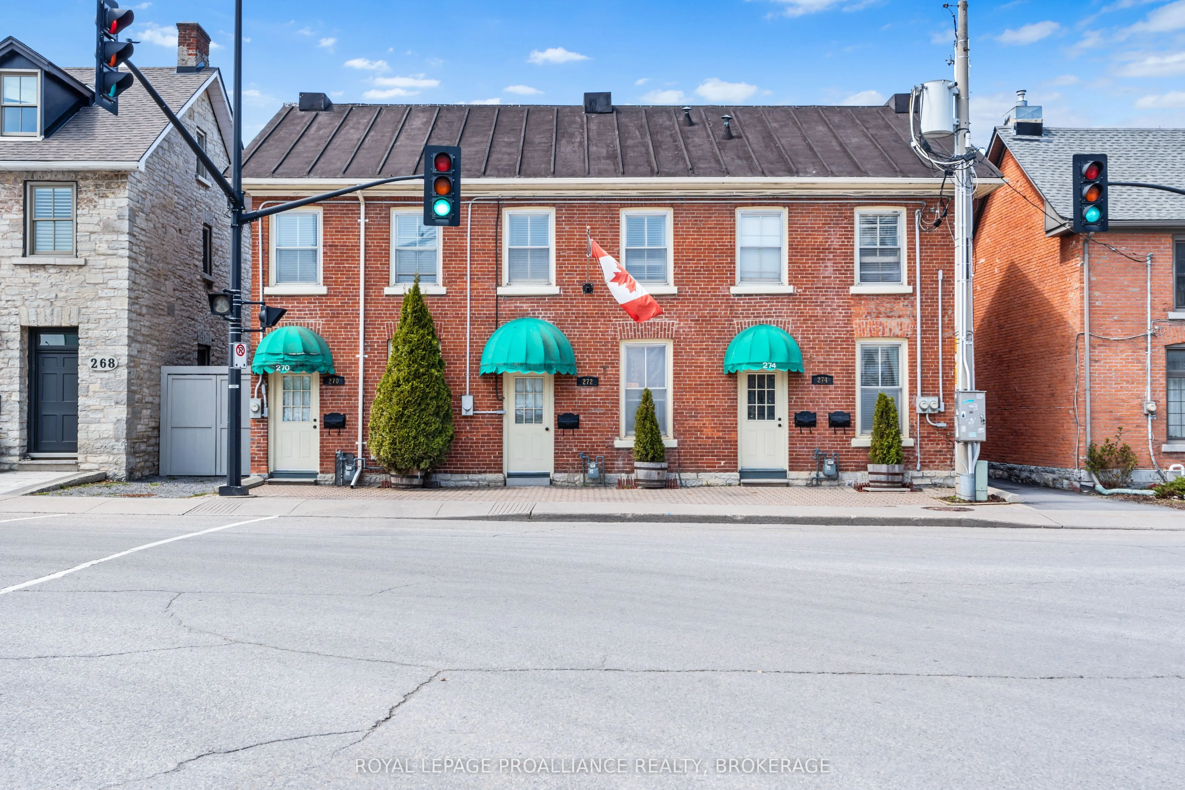 272 Wellington Street