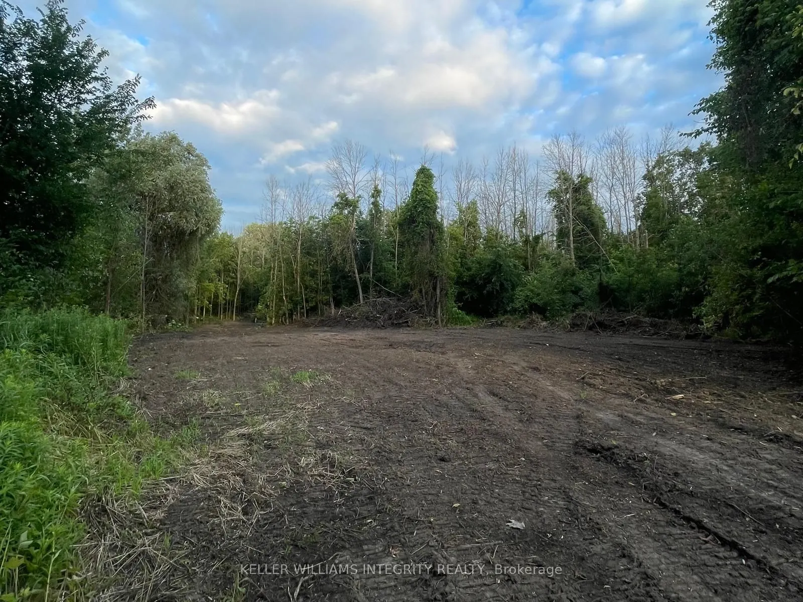 00 Rideau River Road W