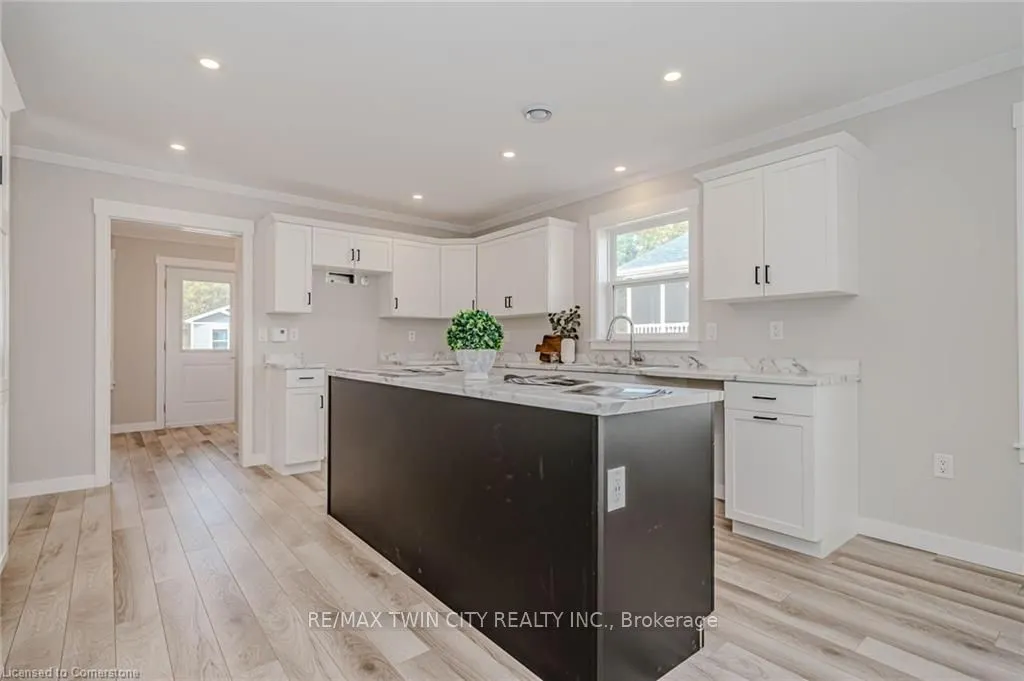 1085 Concession 10 Road W, #Lot R