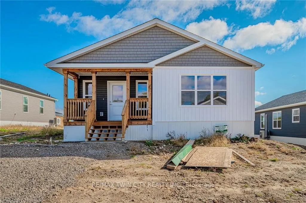 1085 Concession 10 Road W, #Lot R