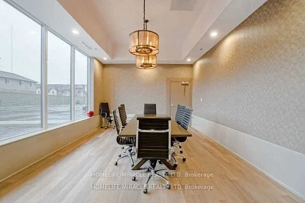 560 North Service Road, #602