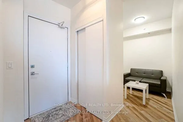 560 North Service Road, #602