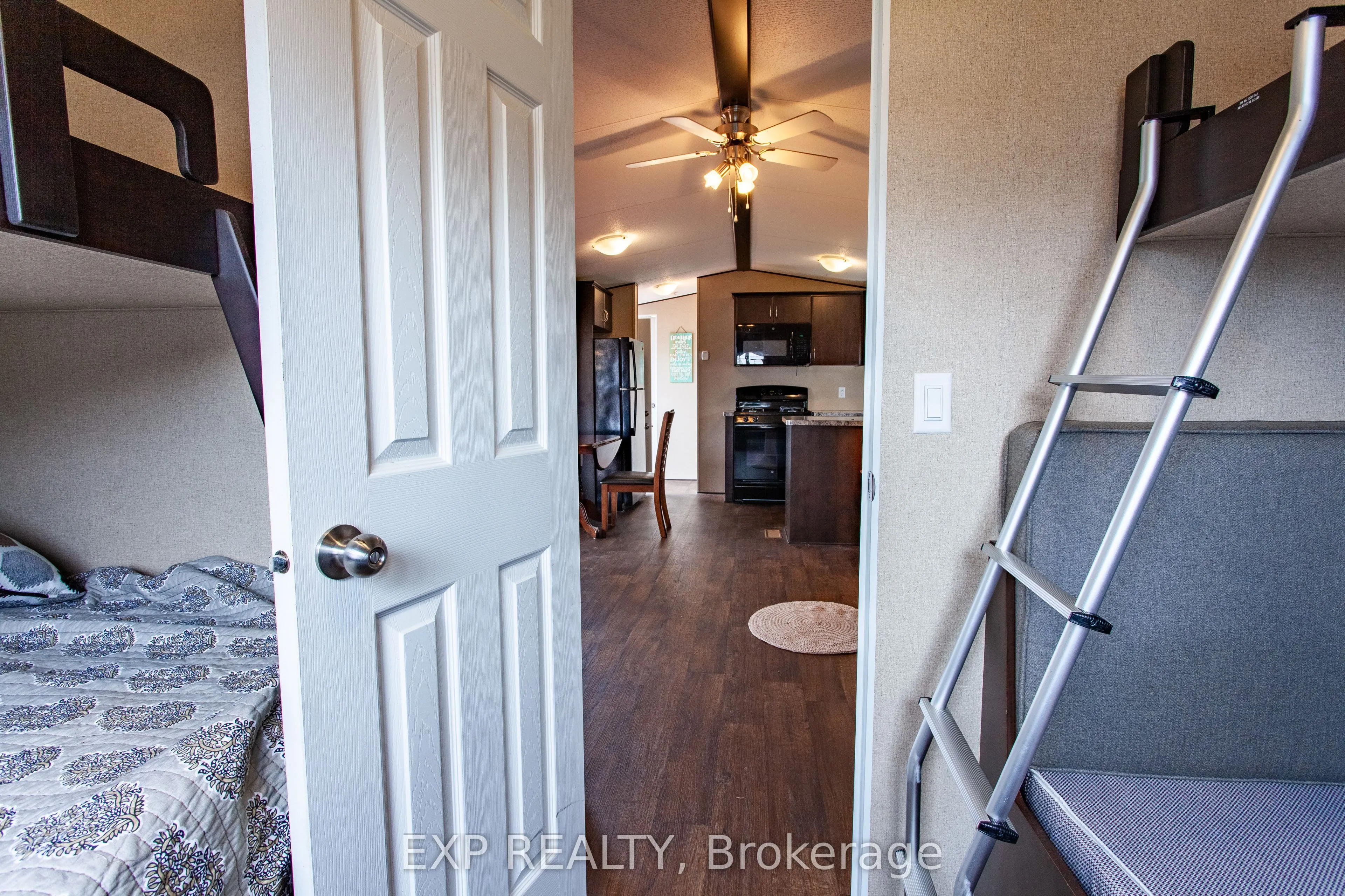 4 Cattail Crescent