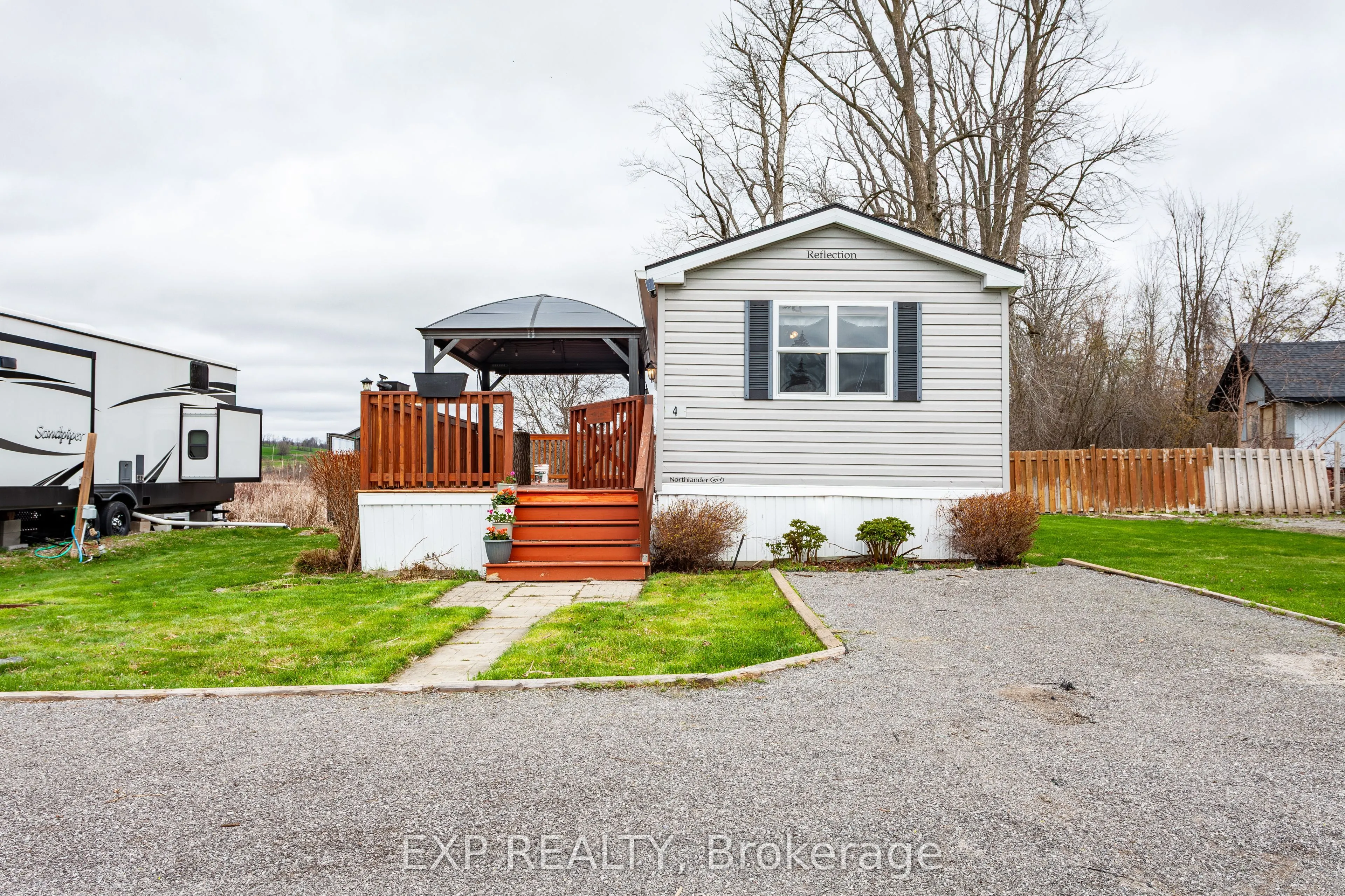 4 Cattail Crescent