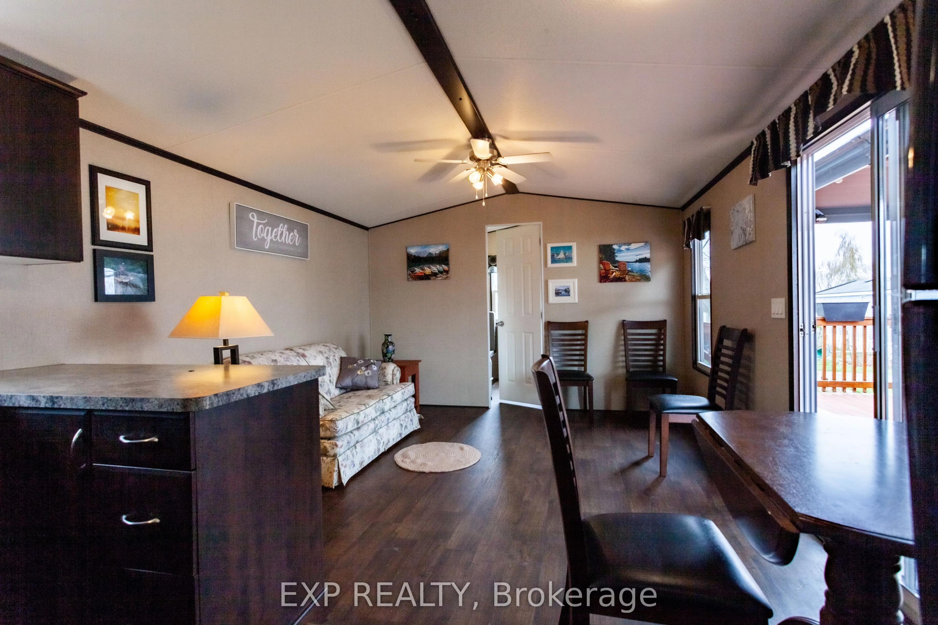 4 Cattail Crescent