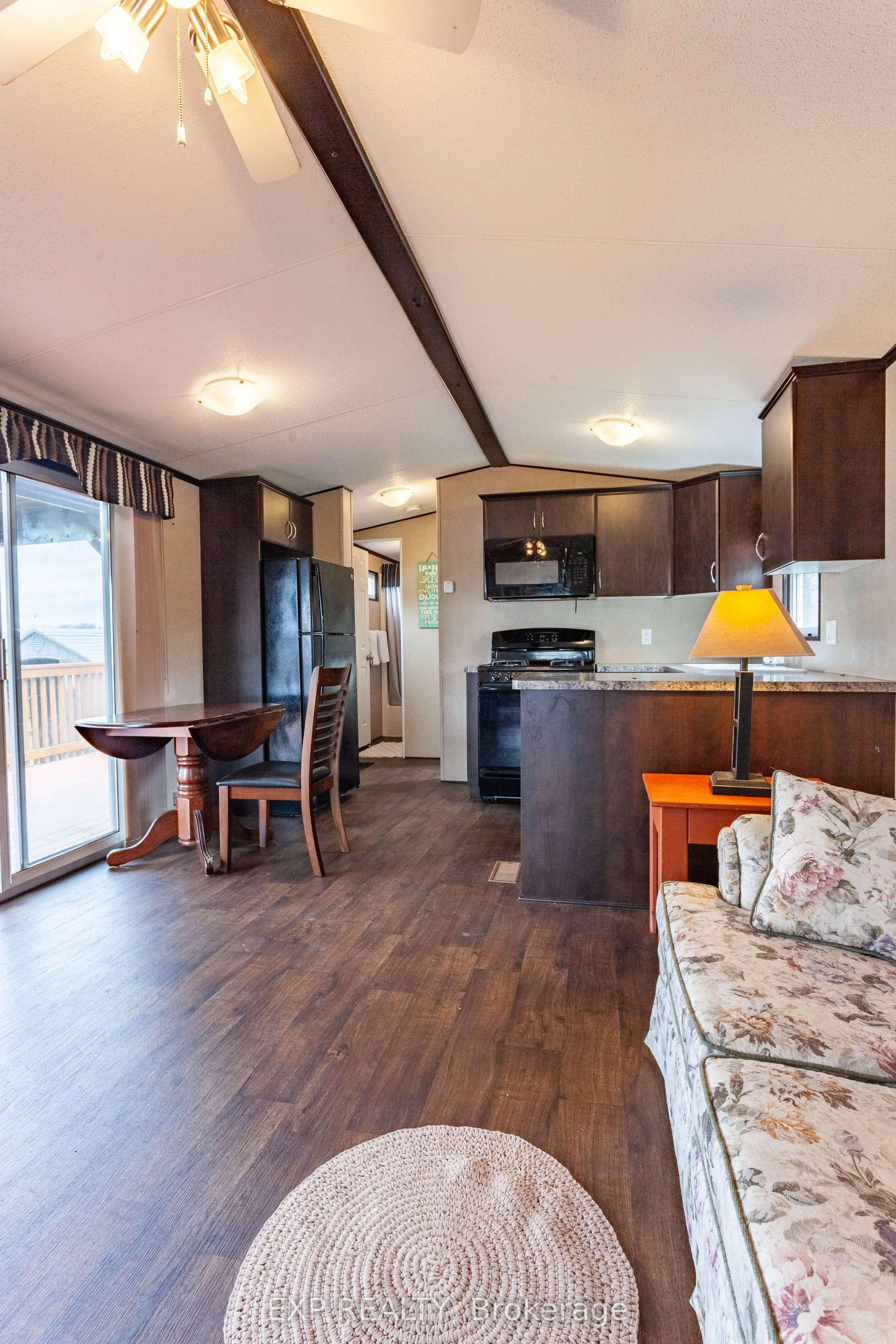 4 Cattail Crescent